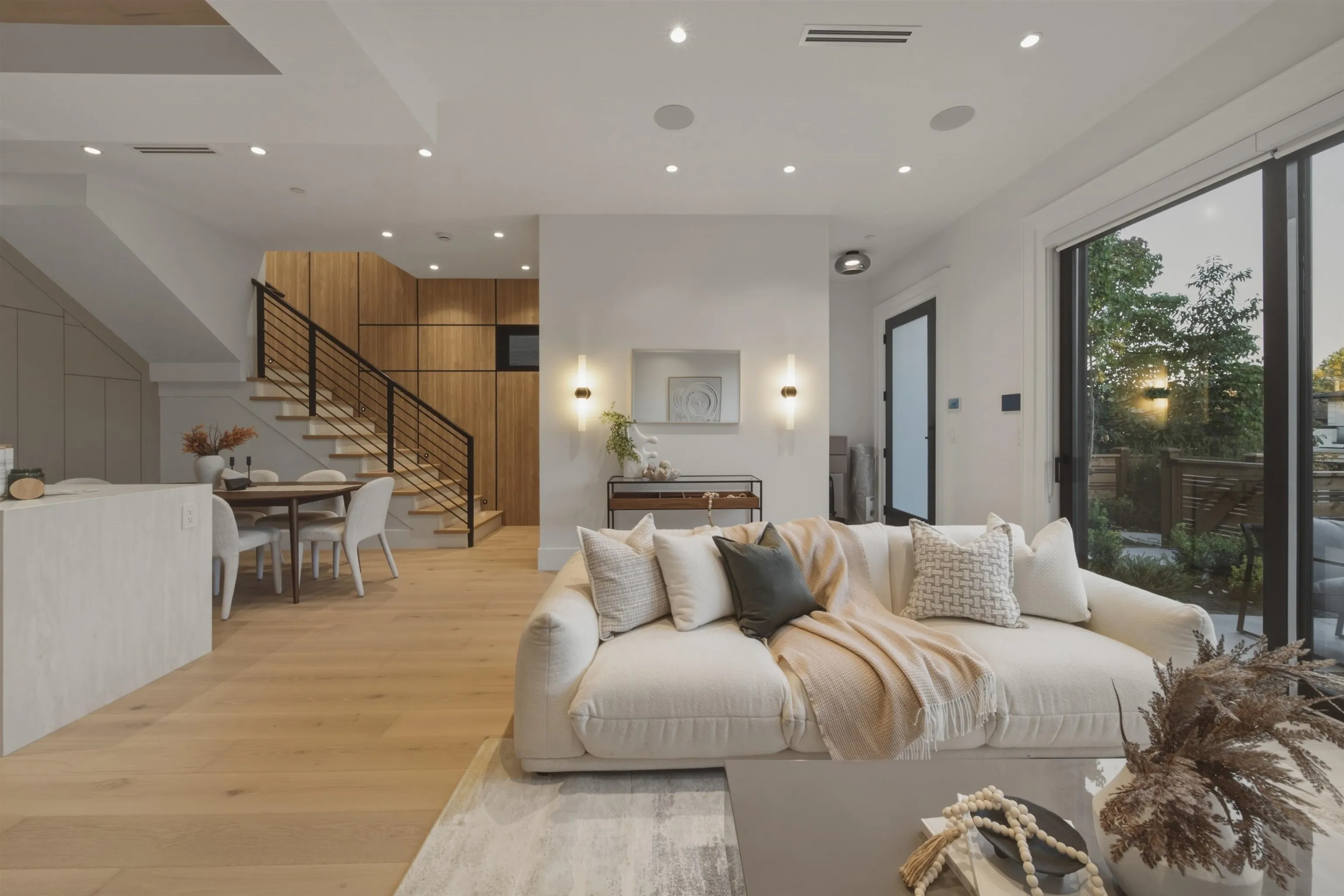 266 E 38 Avenue #1