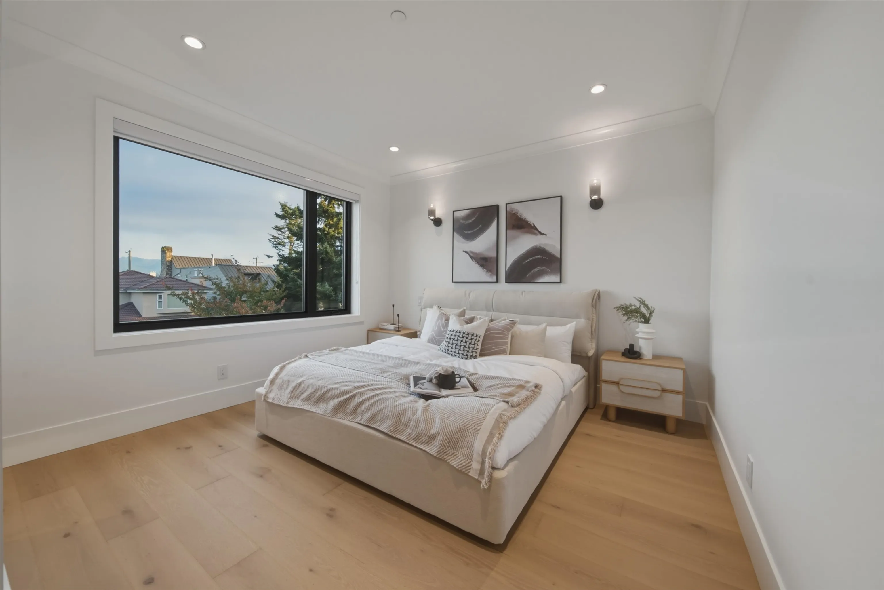 266 E 38 Avenue #1