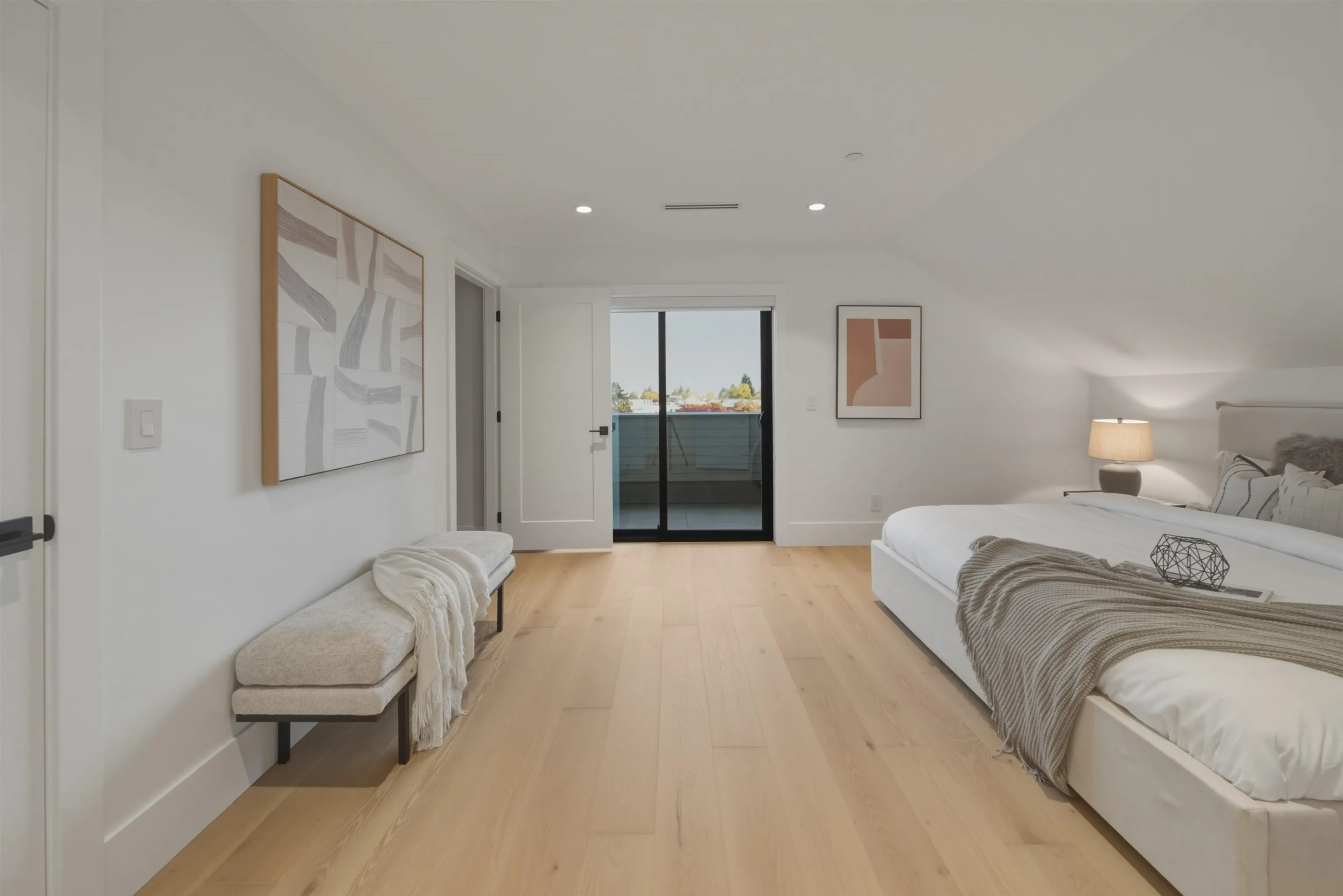 266 E 38 Avenue #1