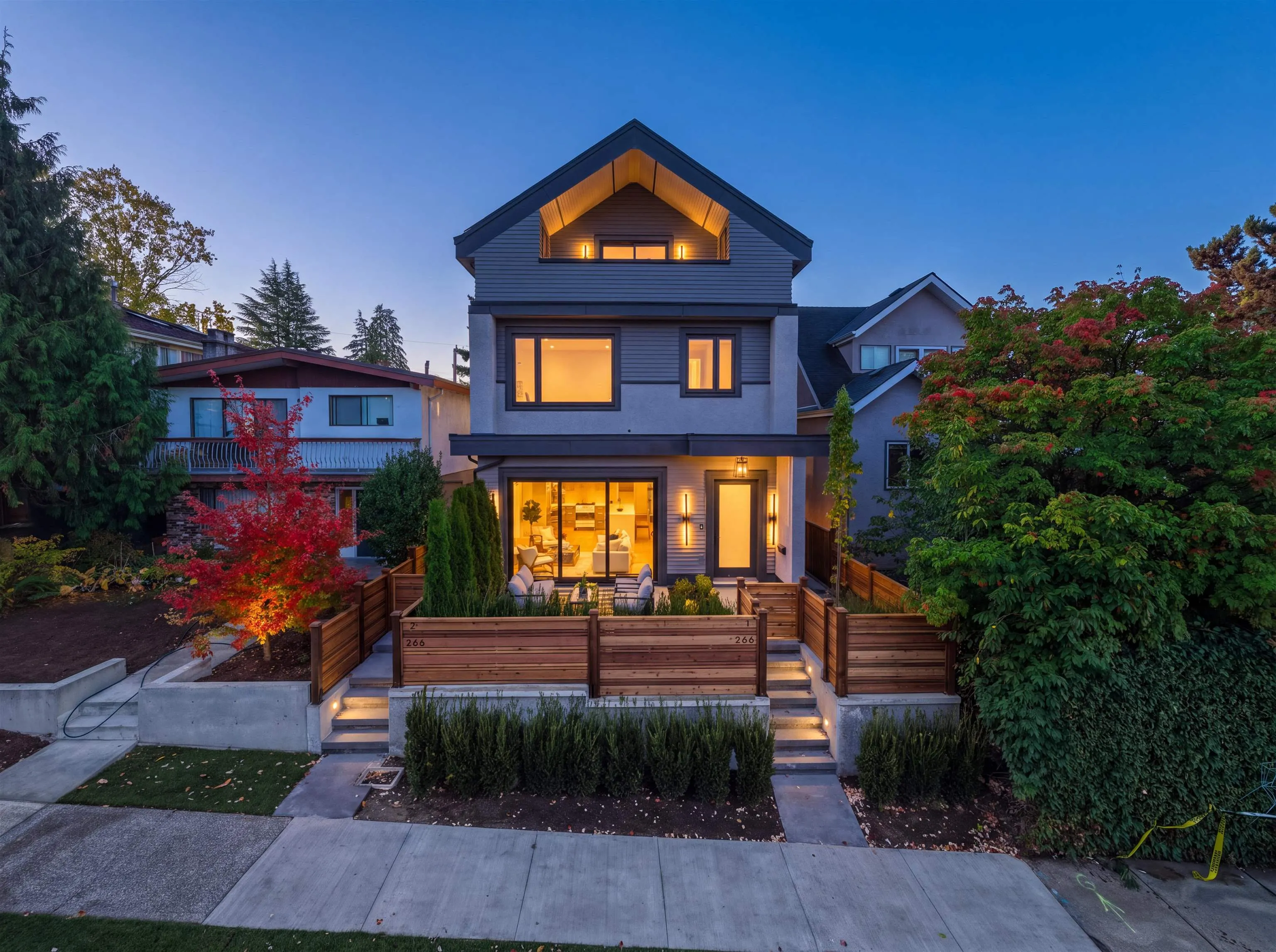 266 E 38 Avenue #1