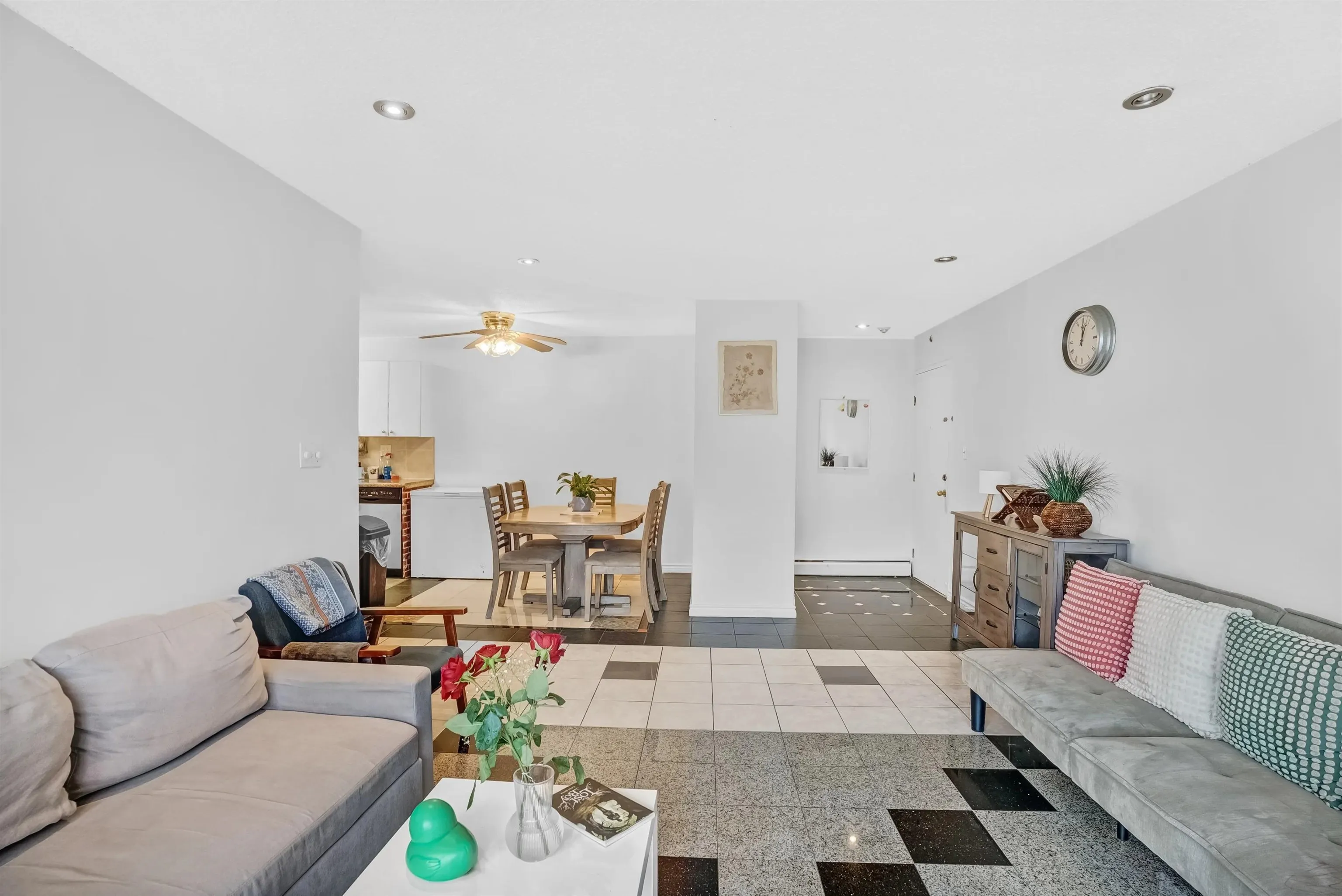 7220 Lindsay Road #205