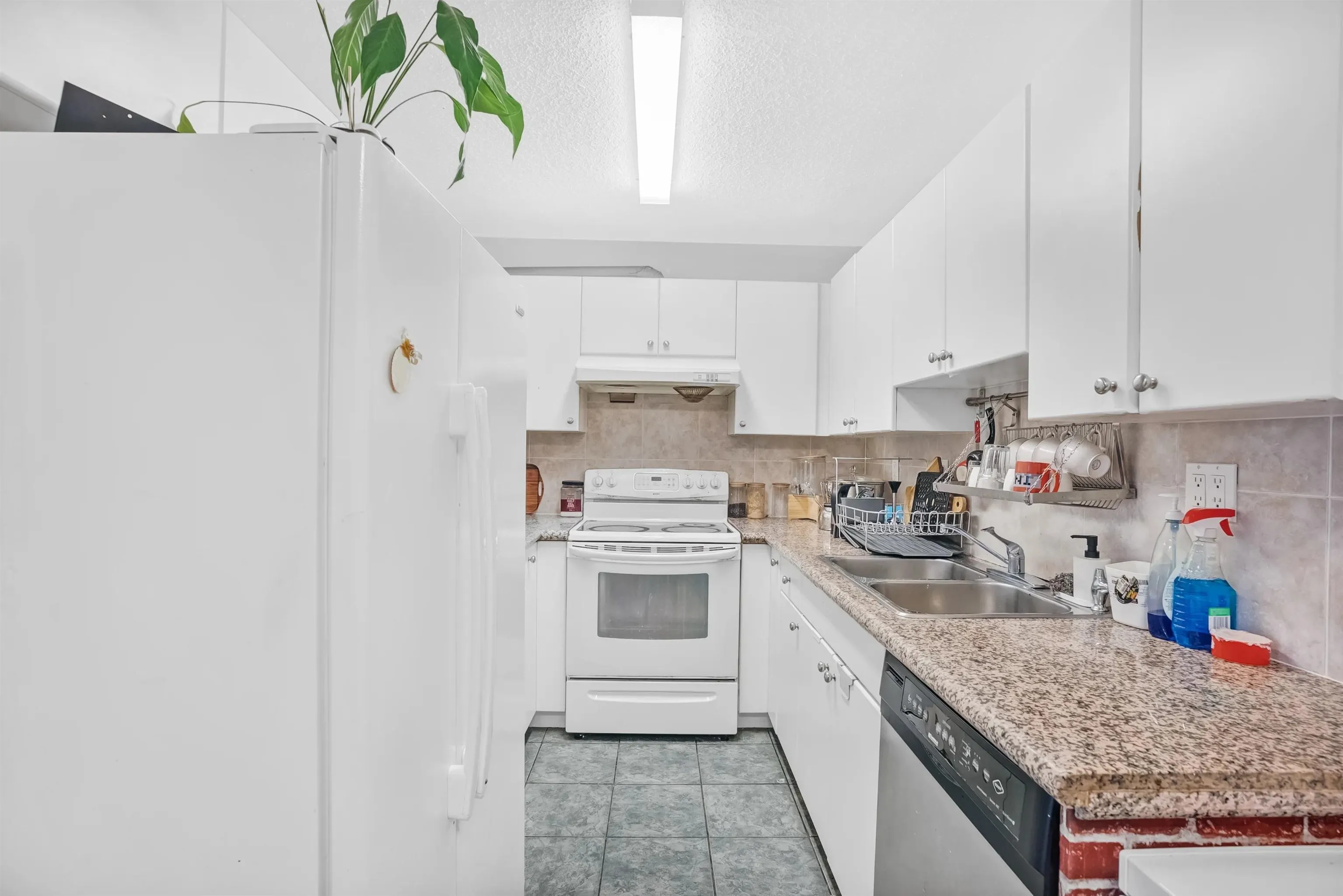 7220 Lindsay Road #205