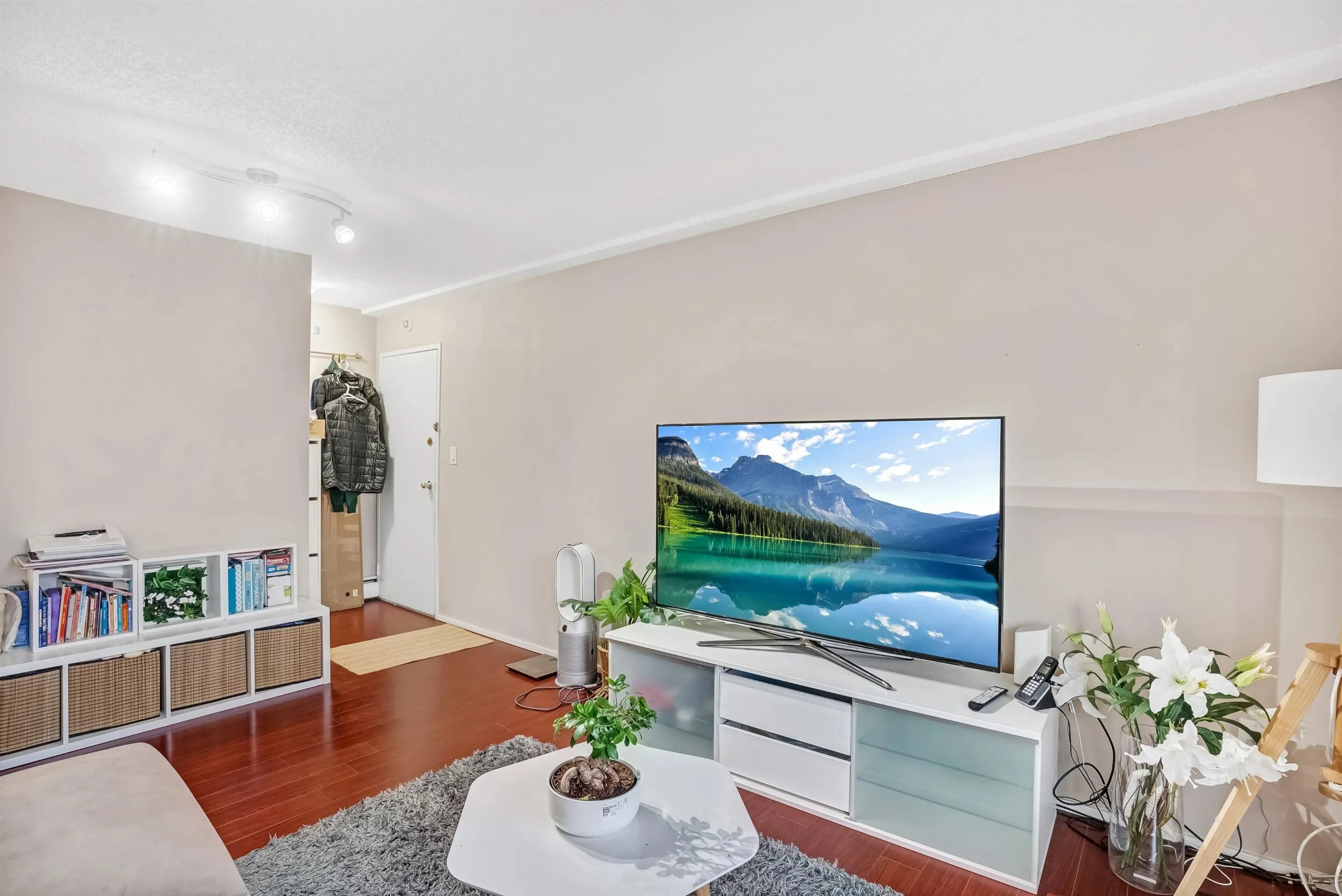 7260 Lindsay Road #104