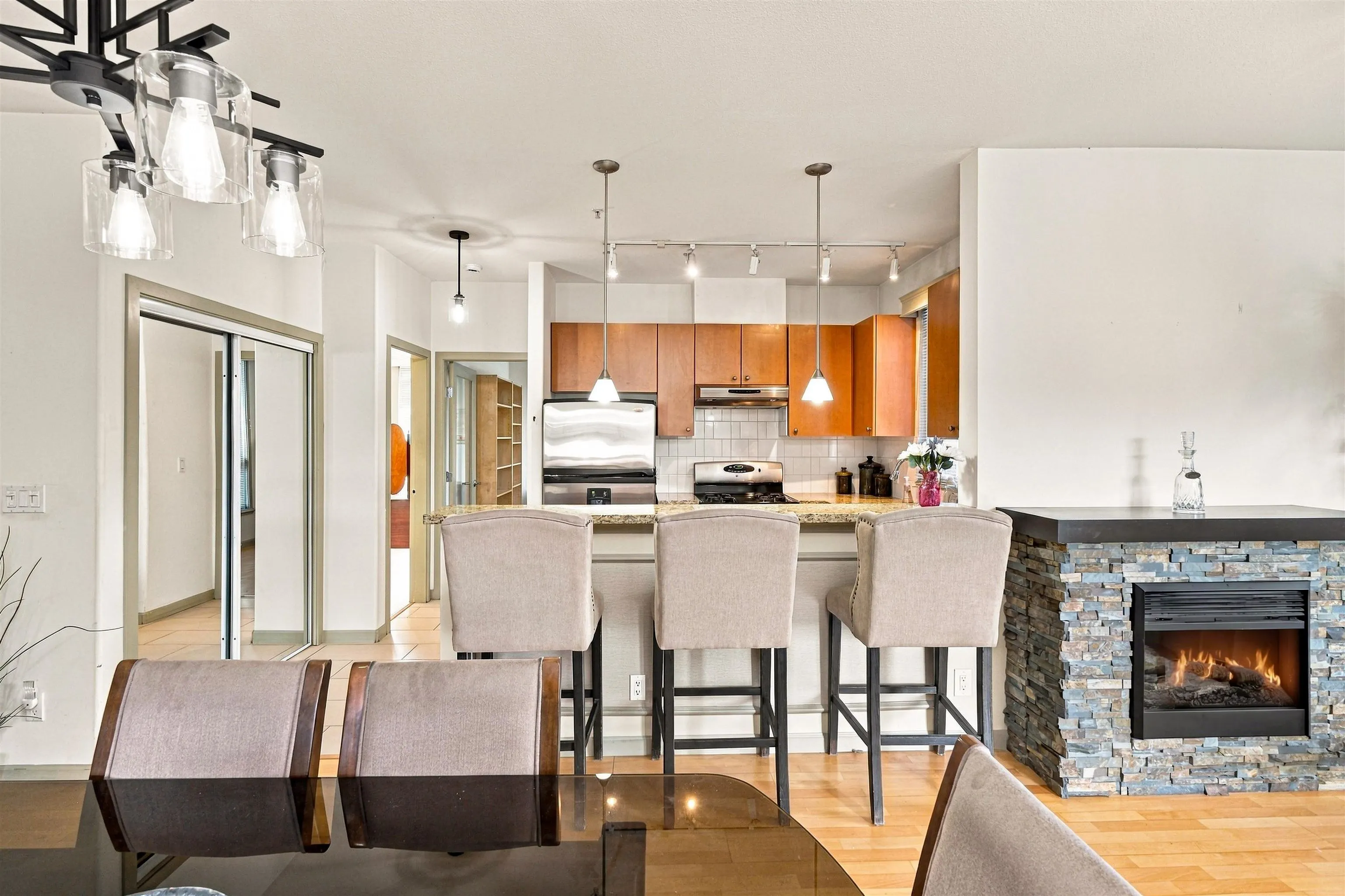 14 E Royal Avenue #305