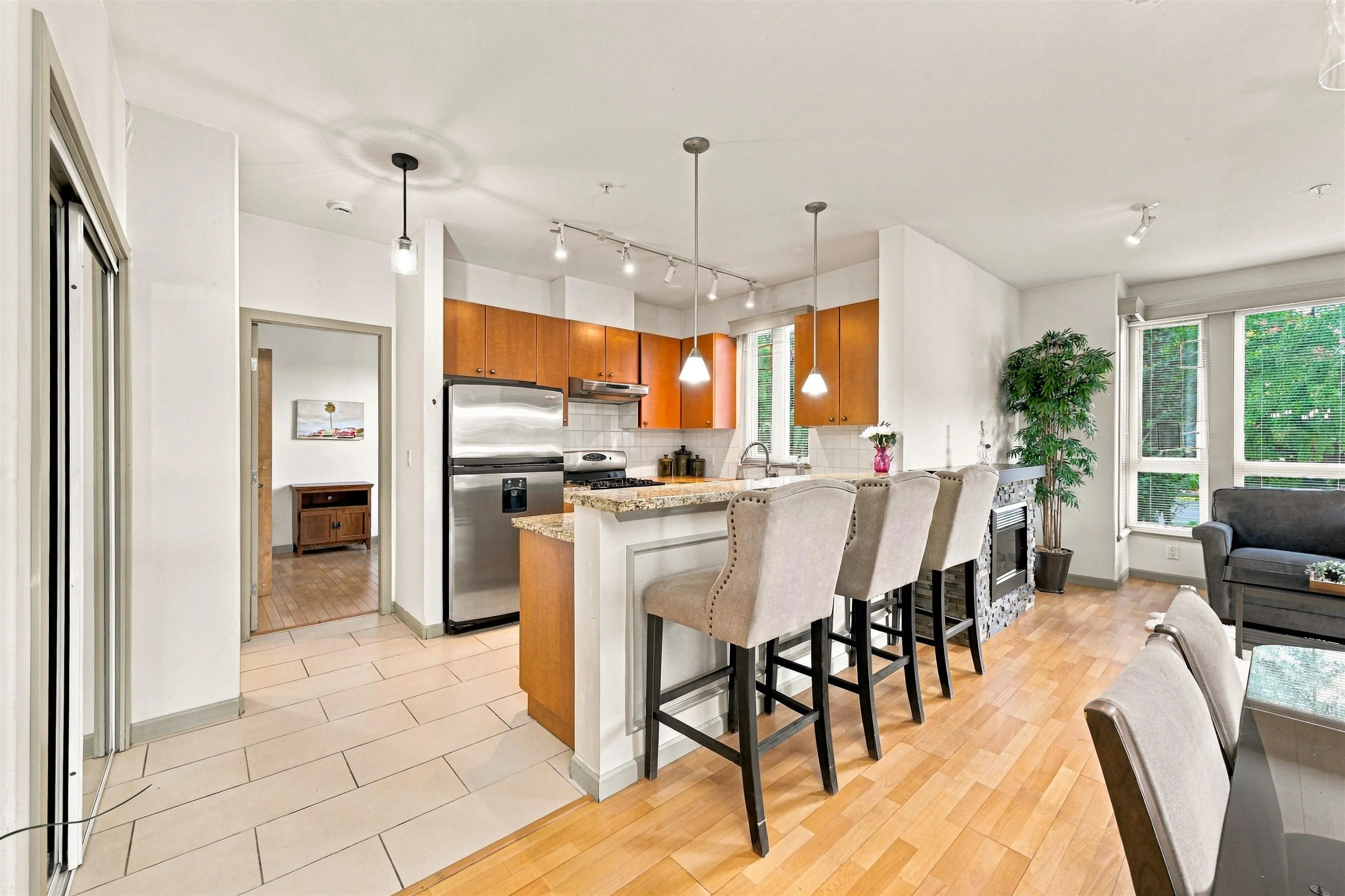 14 E Royal Avenue #305