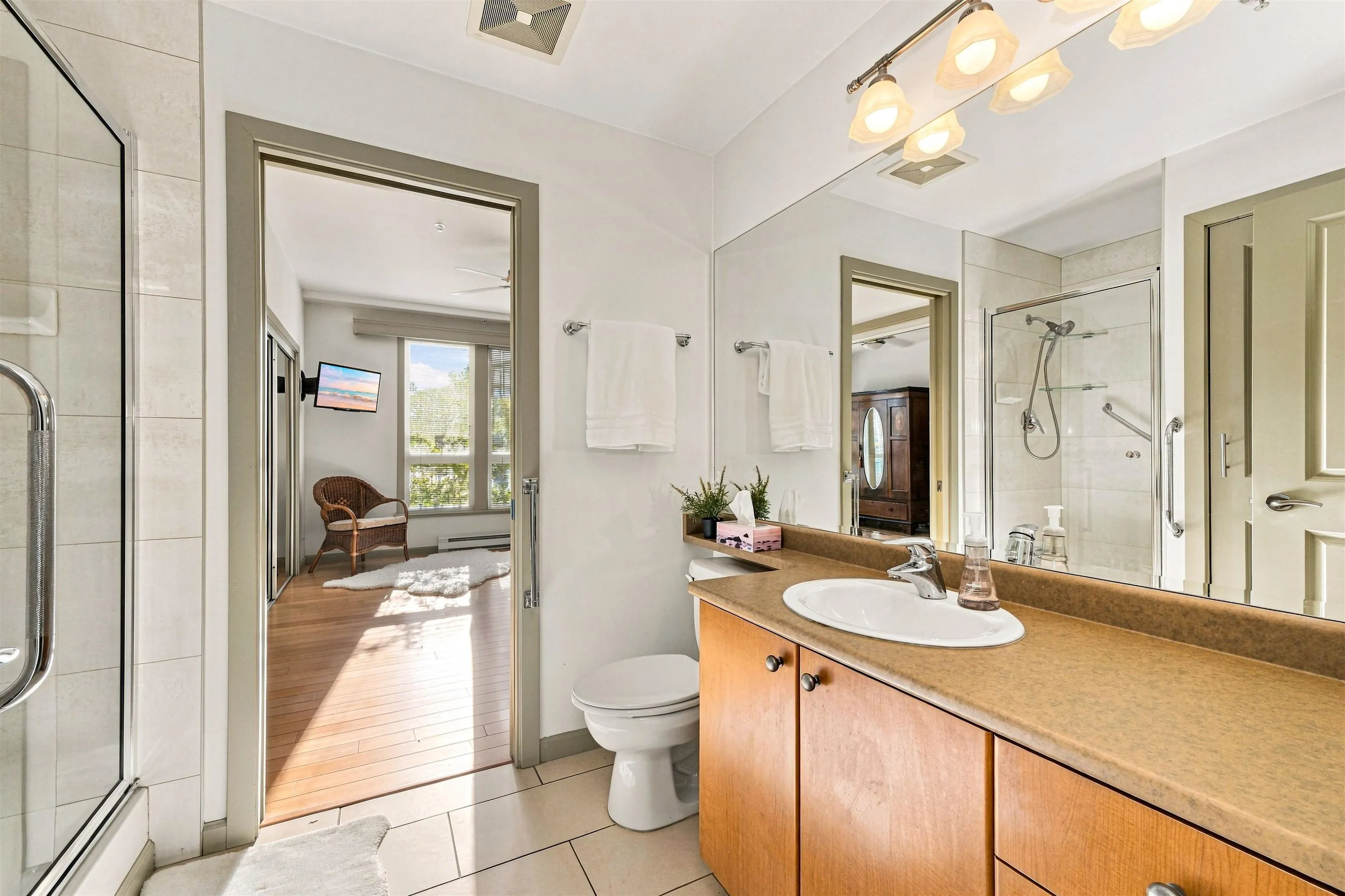 14 E Royal Avenue #305