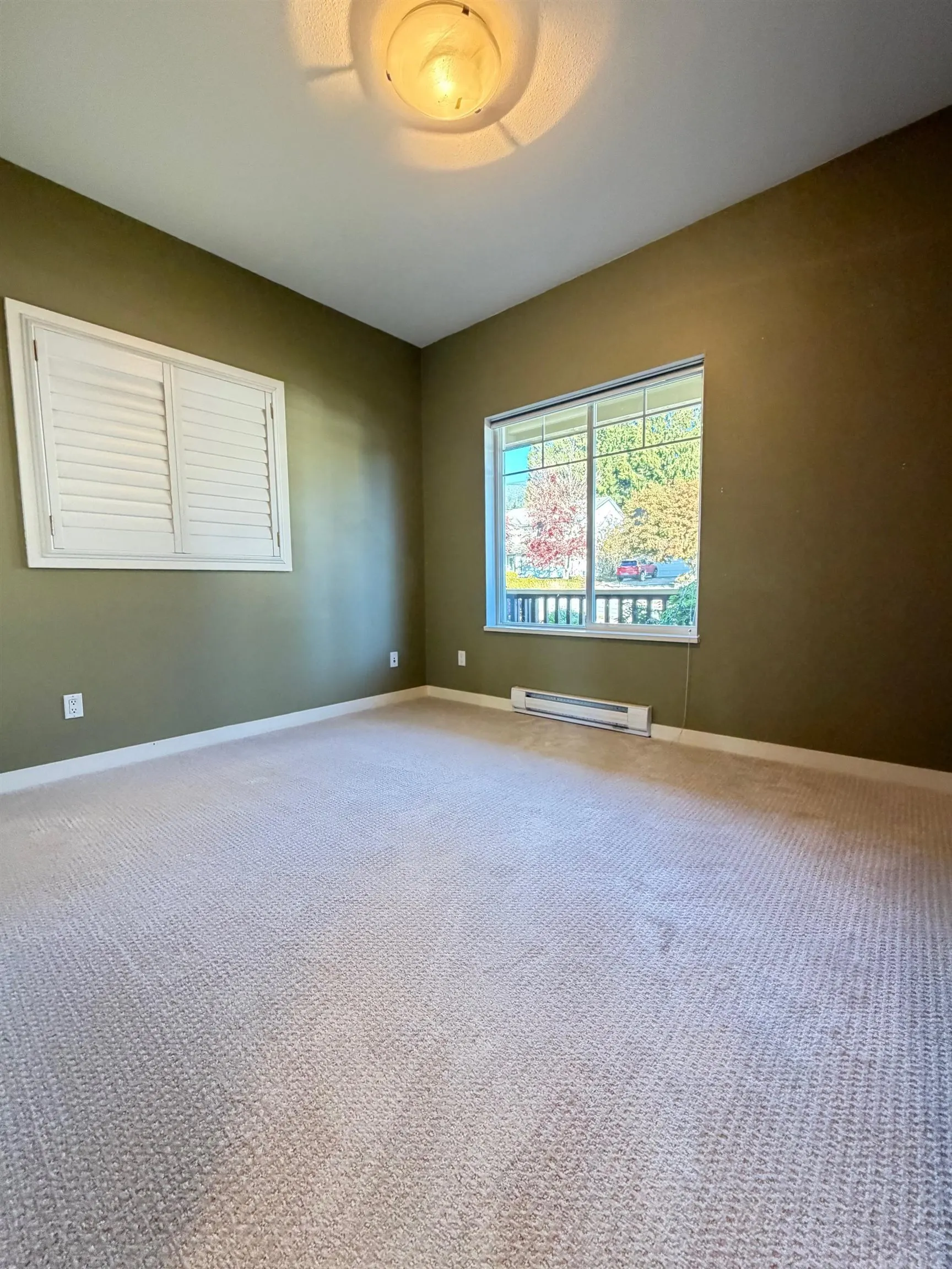 817 Aurora Way