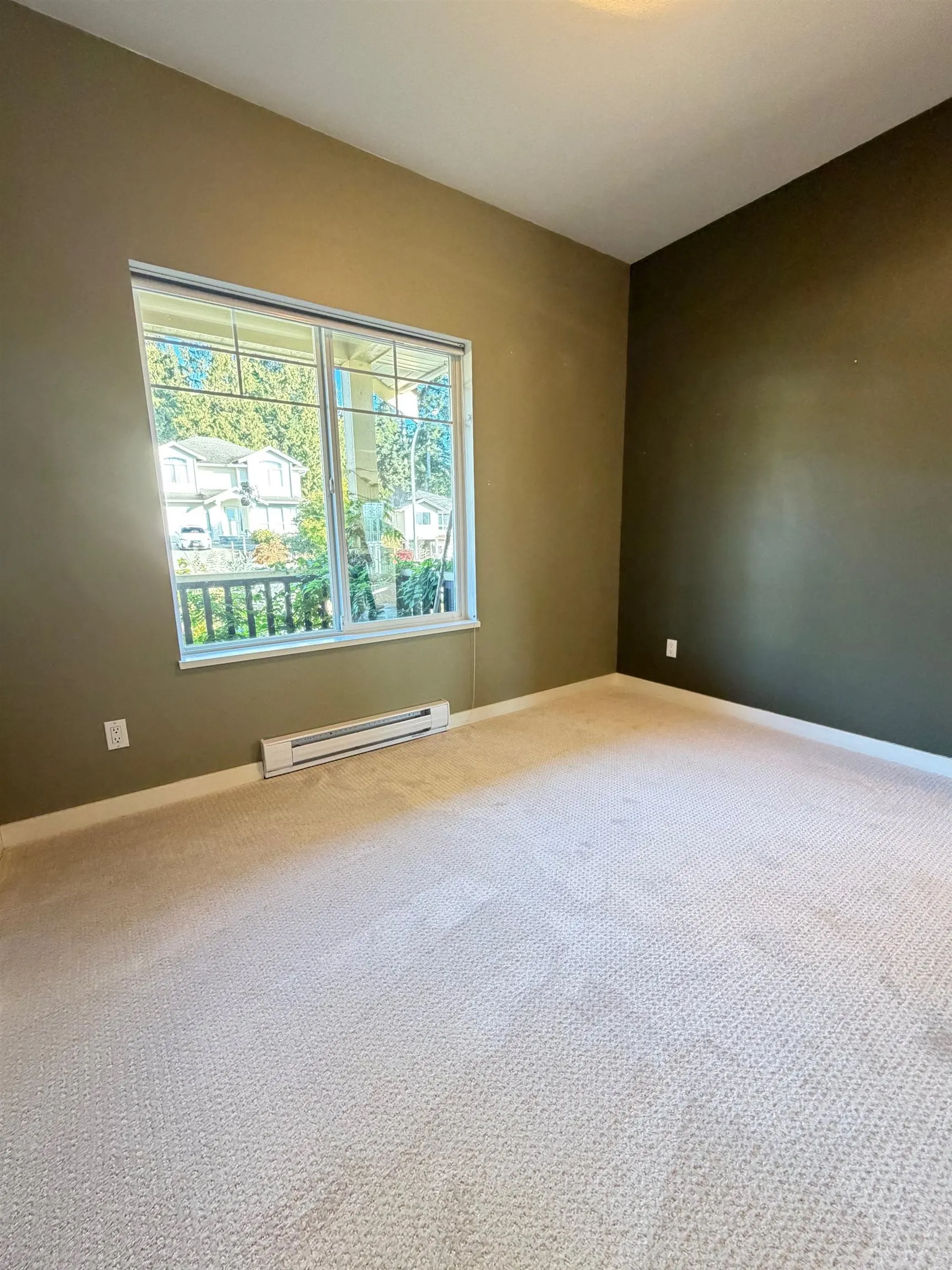 817 Aurora Way