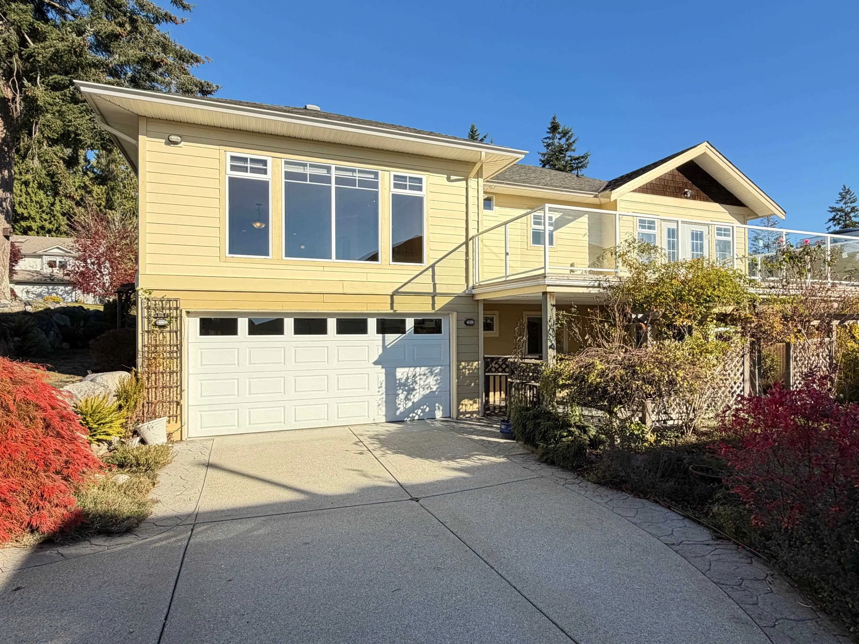 817 Aurora Way