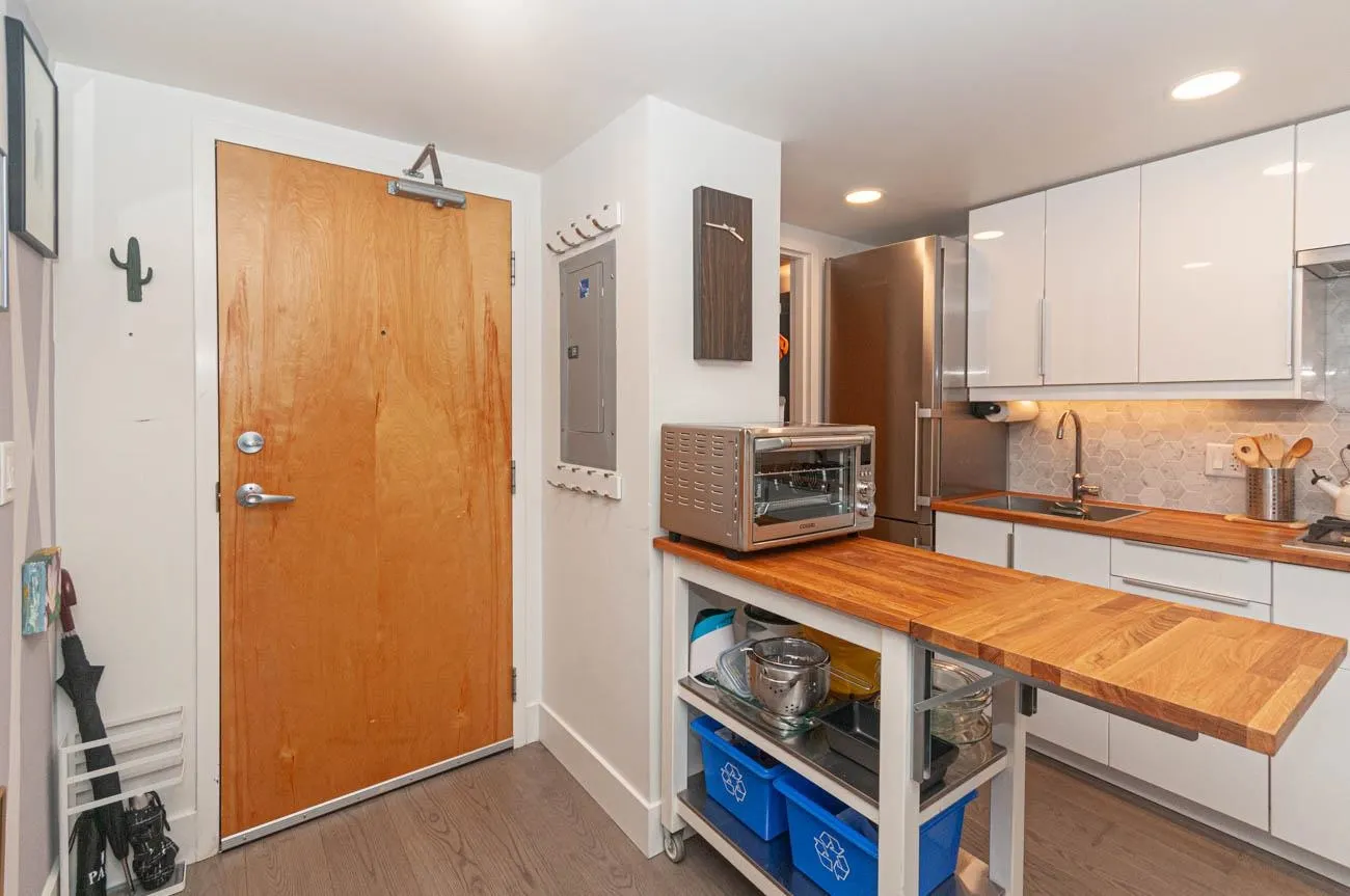 933 Seymour Street #702