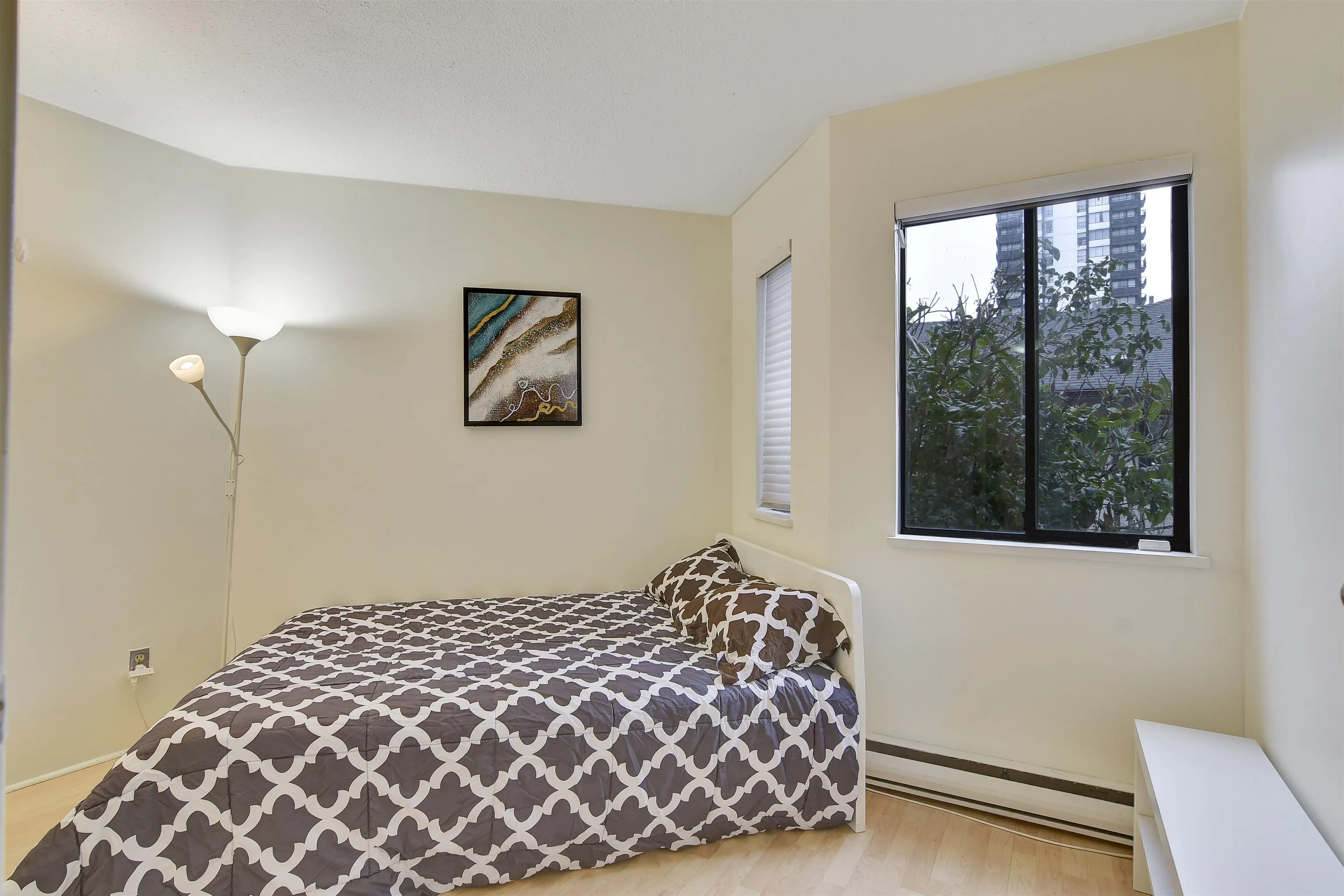 1405 Haro Street #202