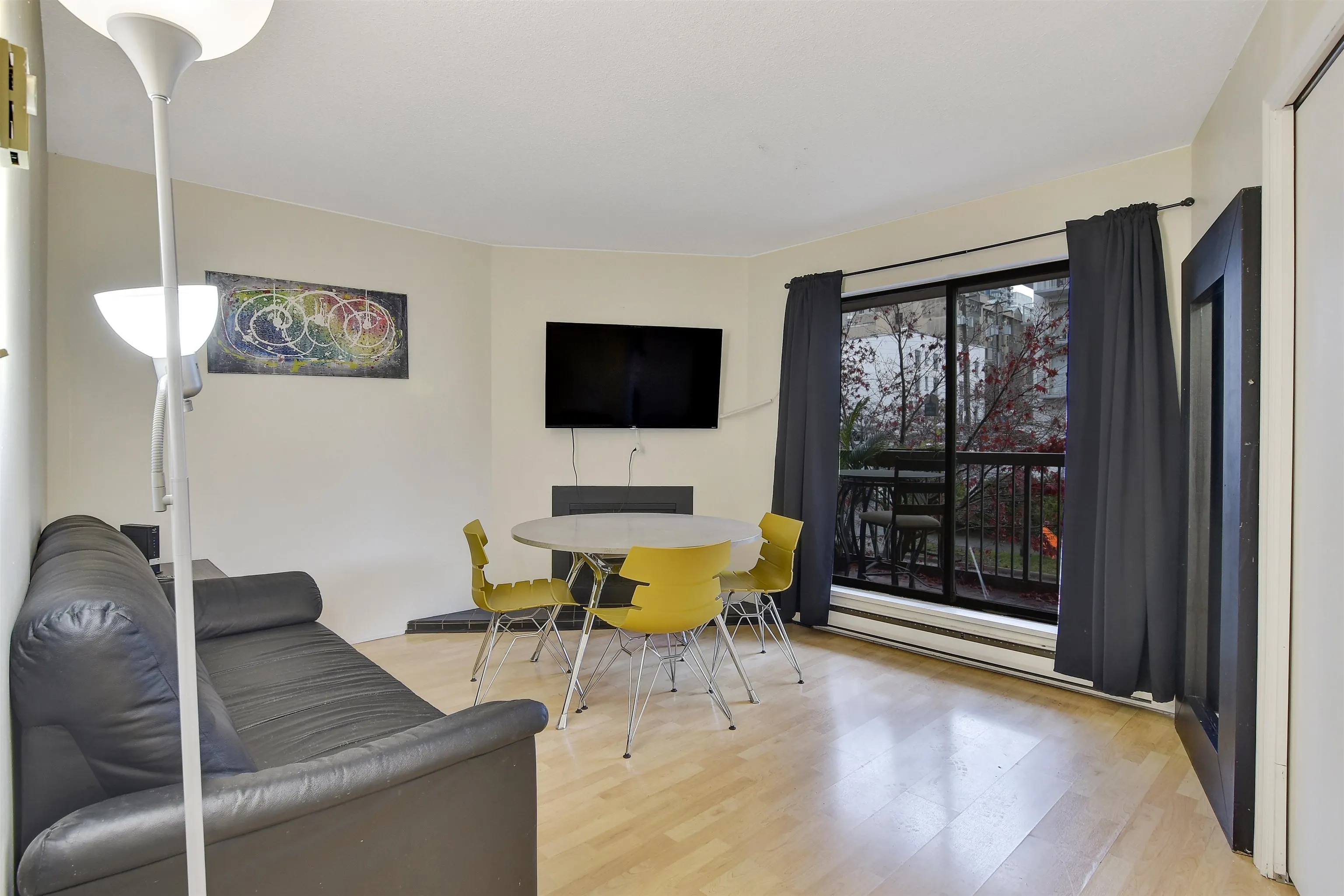 1405 Haro Street #202