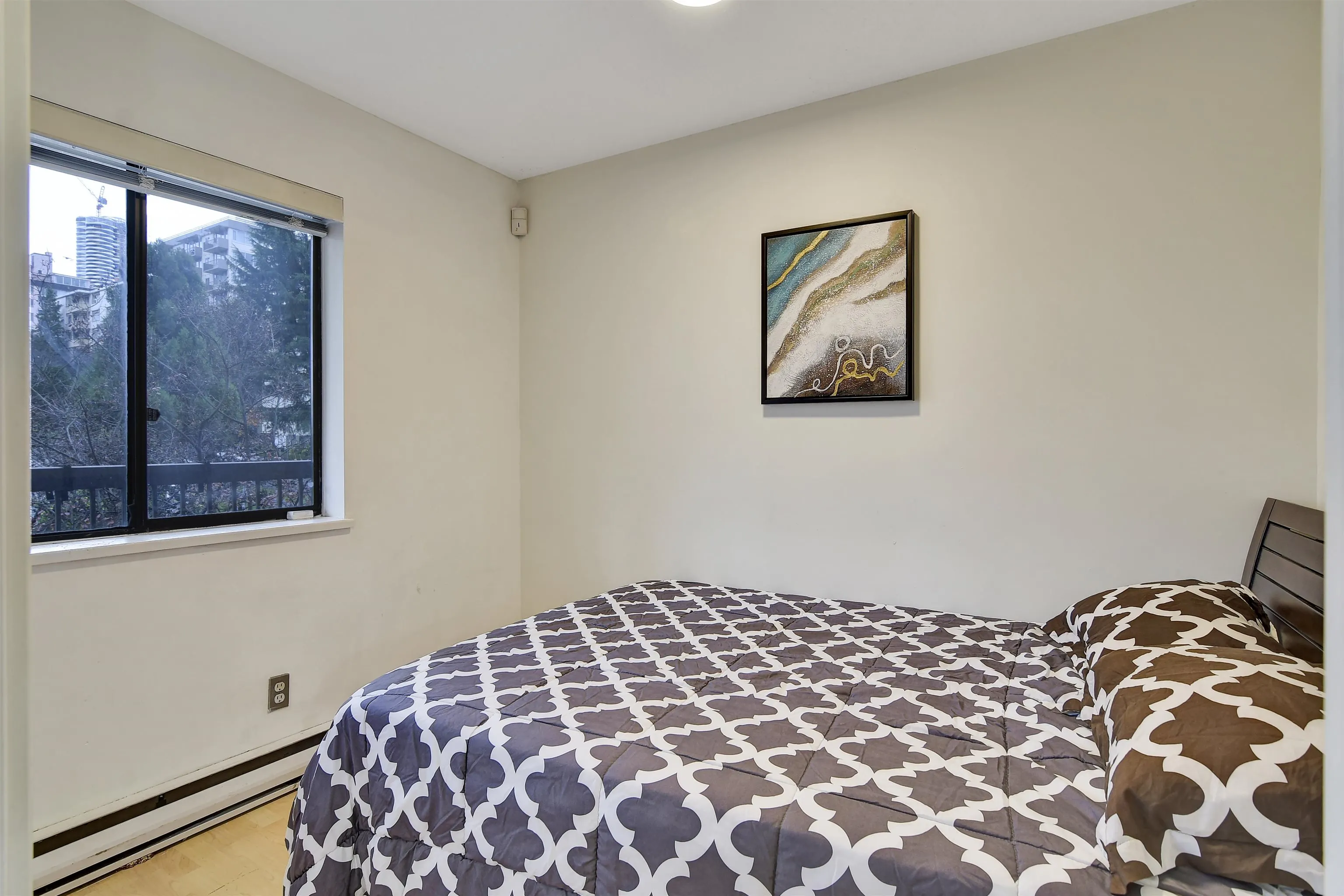 1405 Haro Street #202