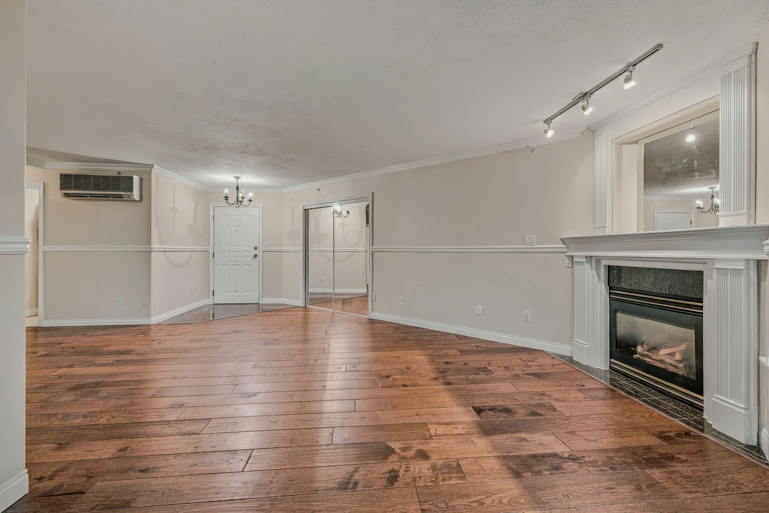 33065 Mill Lake Road #804