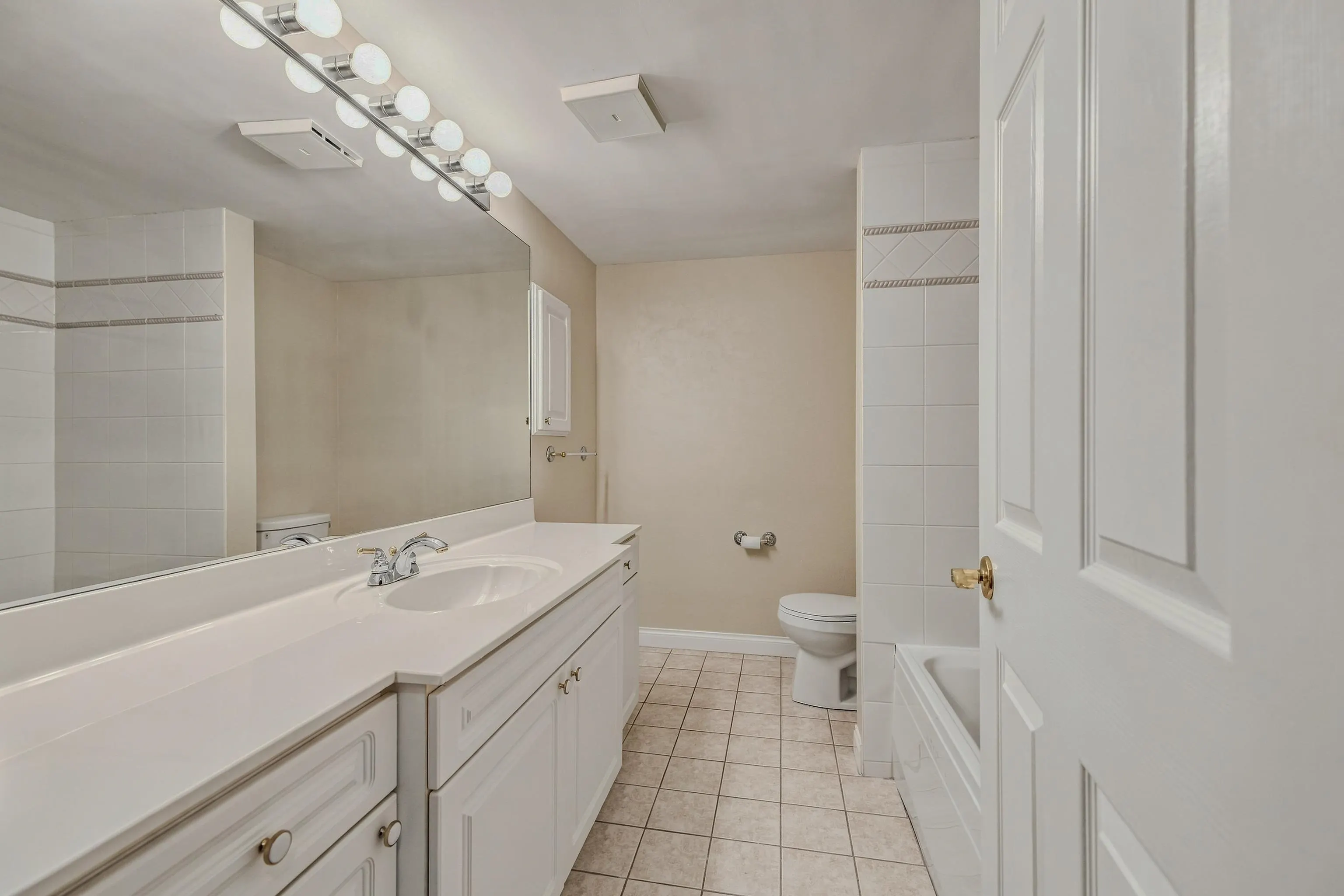 33065 Mill Lake Road #804