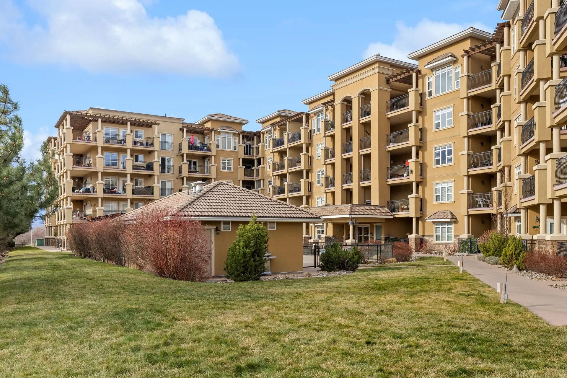 2070 Boucherie Road #417