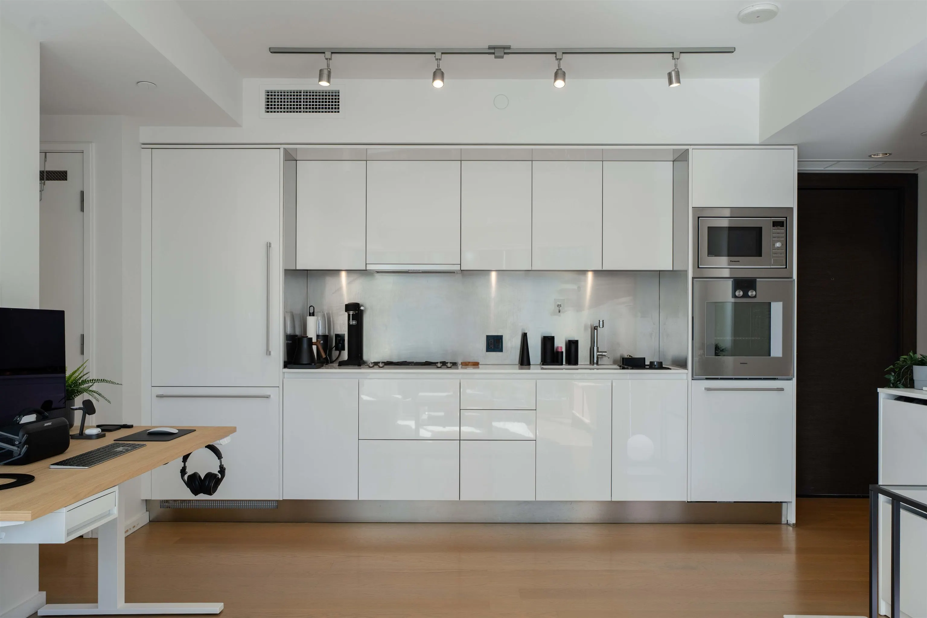 1151 Georgia W Street #27xx