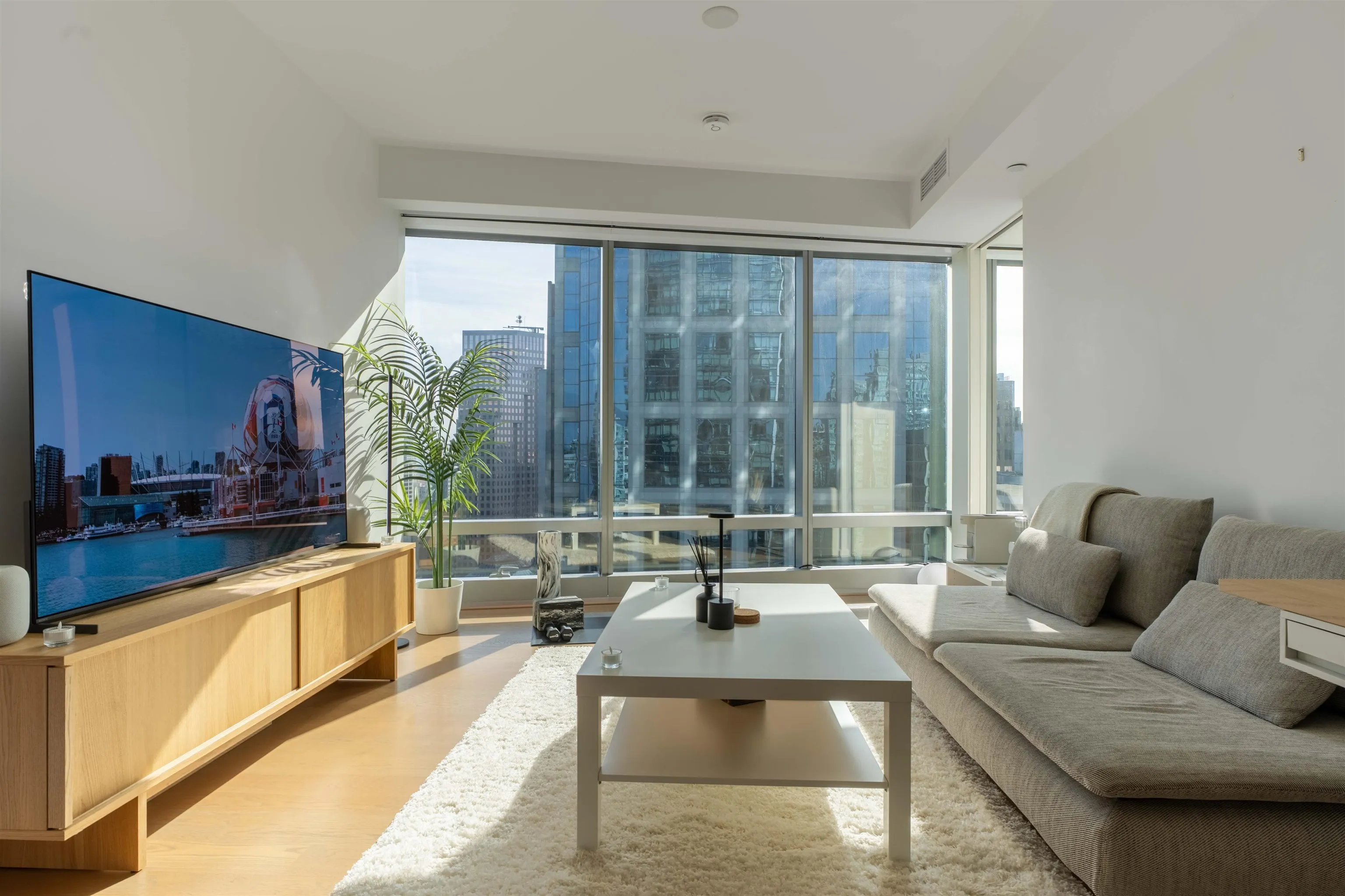 1151 Georgia W Street #27xx