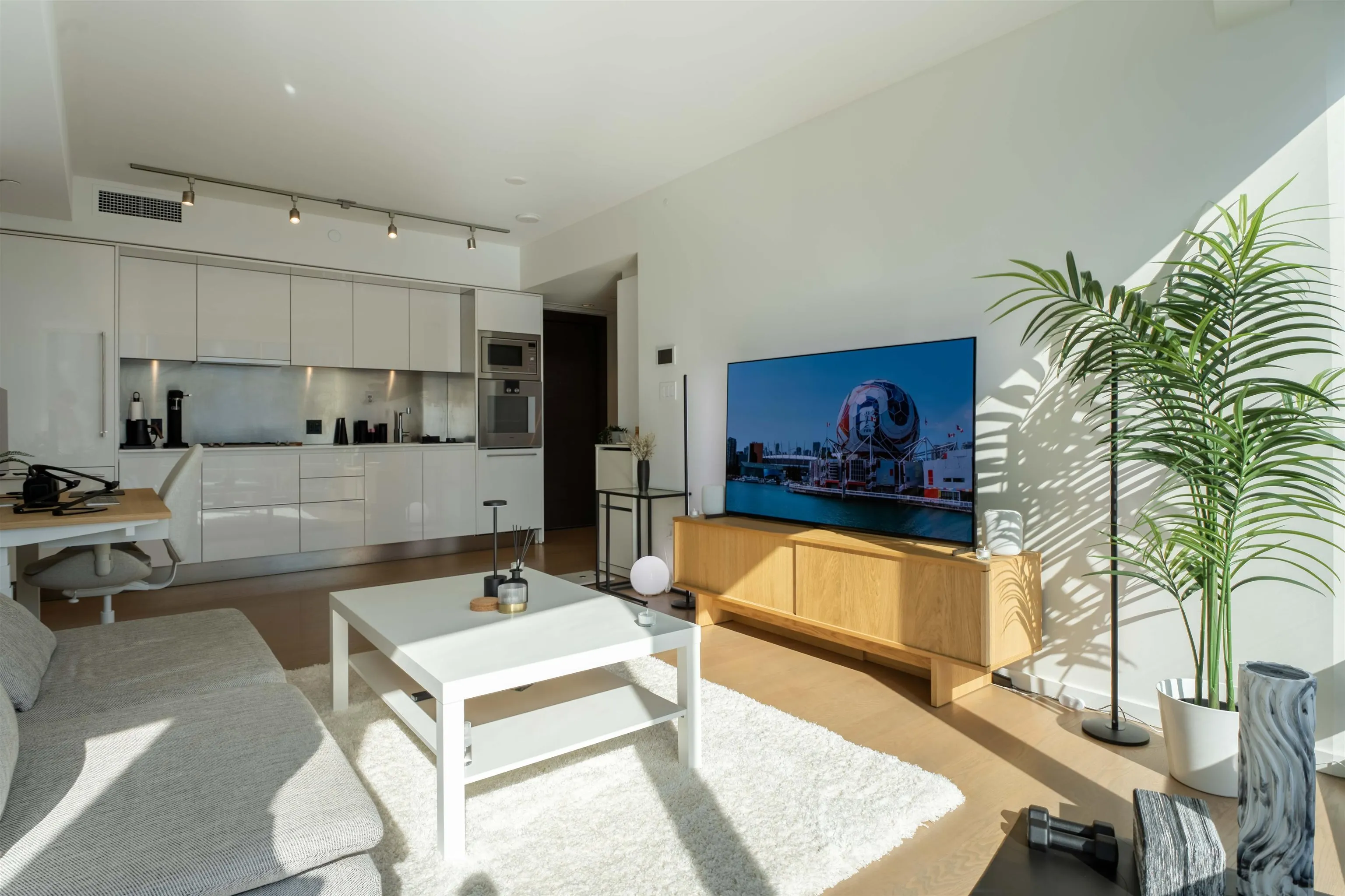 1151 Georgia W Street #27xx