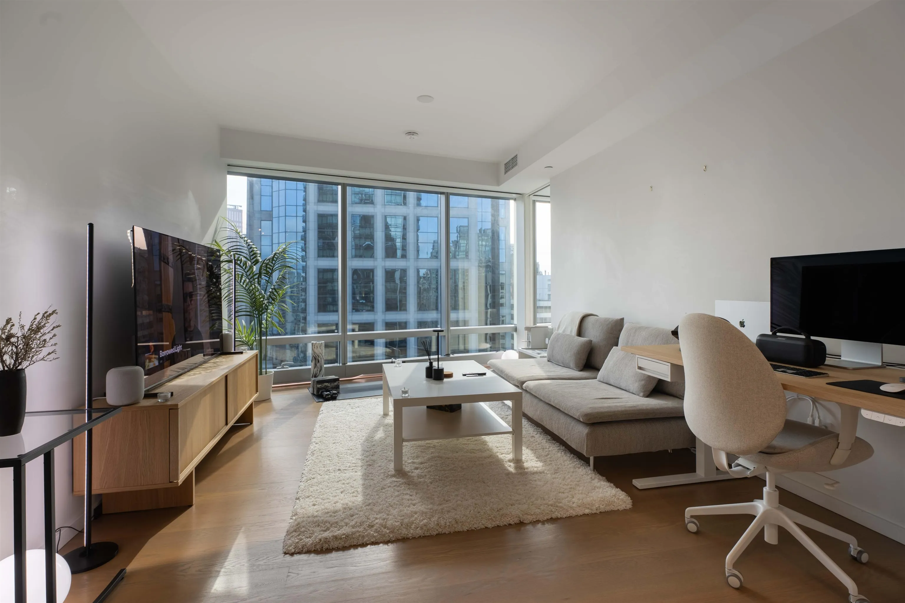 1151 Georgia W Street #27xx