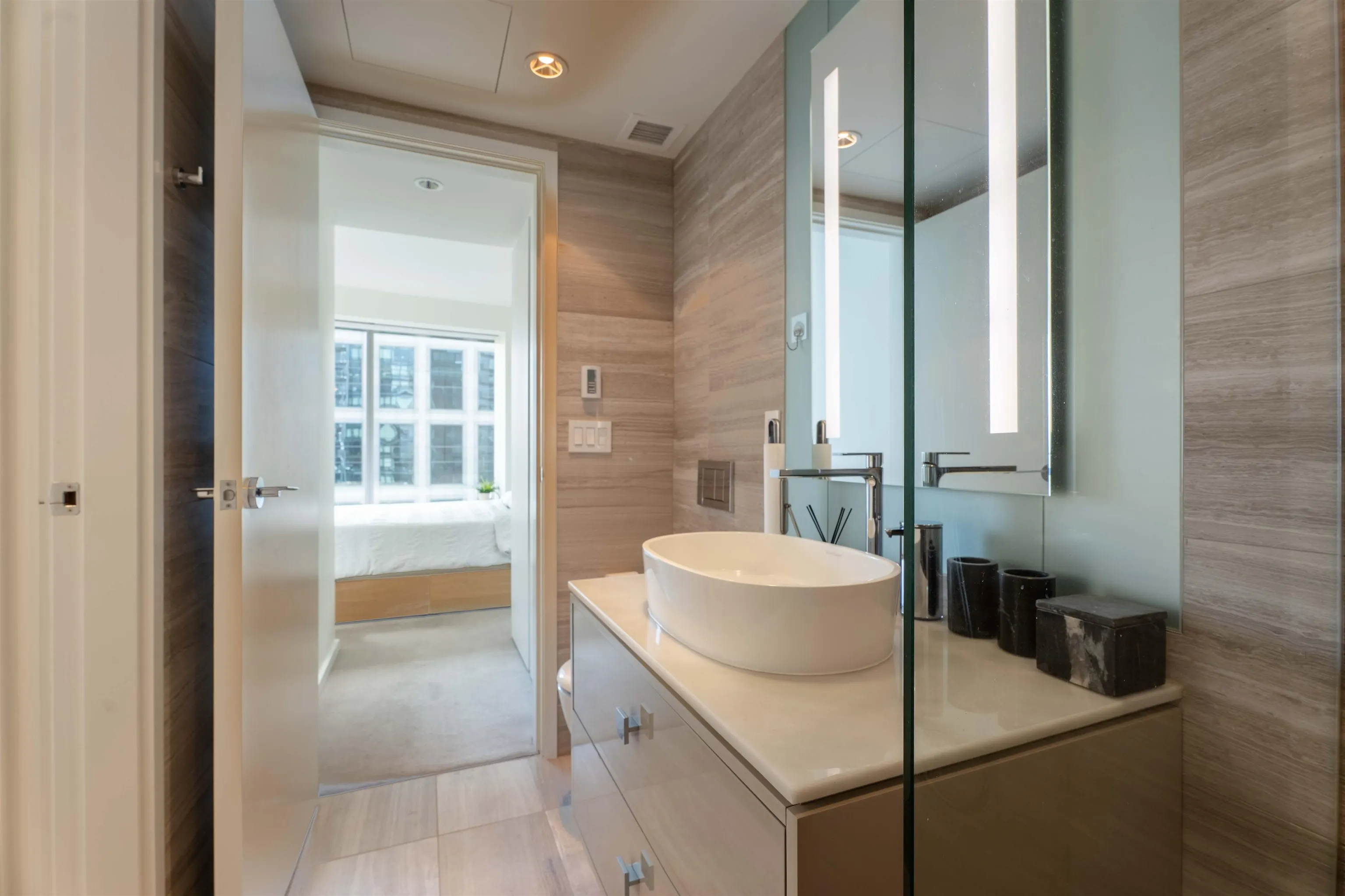 1151 Georgia W Street #27xx