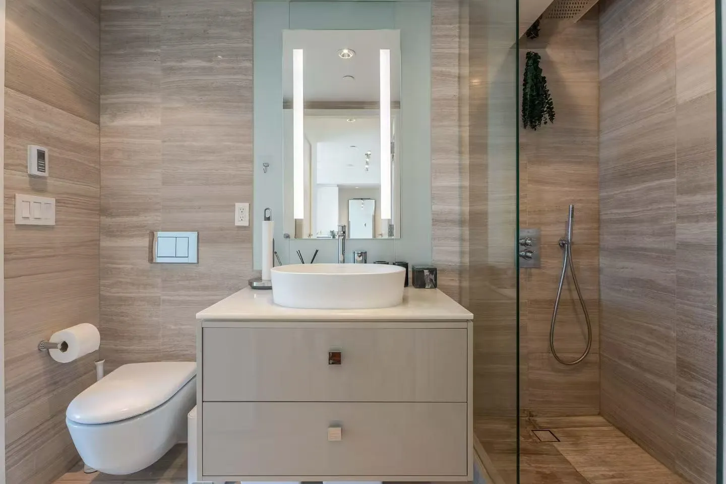1151 Georgia W Street #27xx