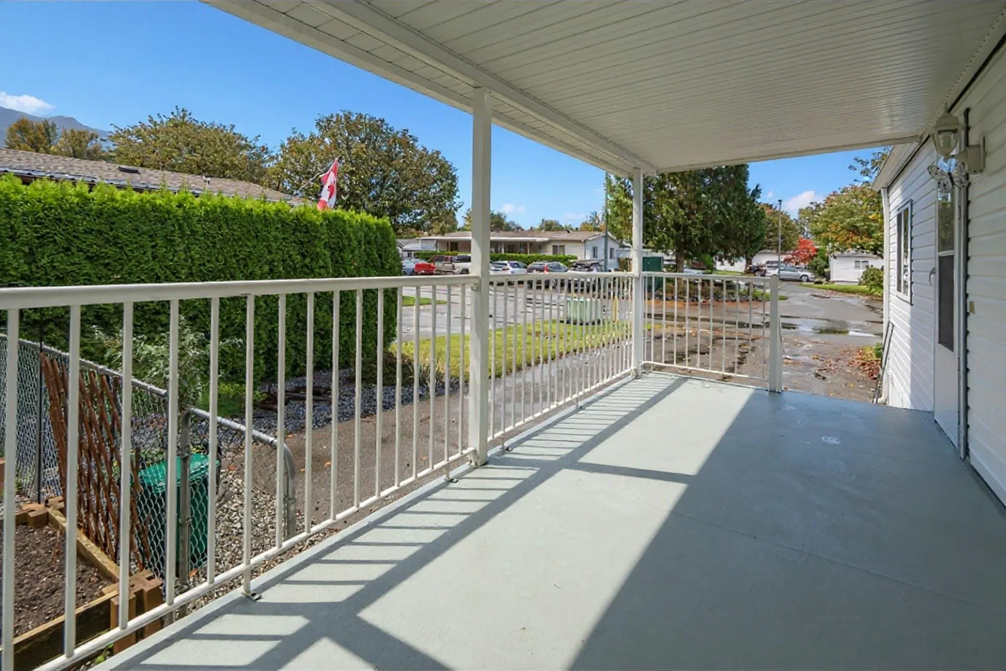 41168 Lougheed Highway #16