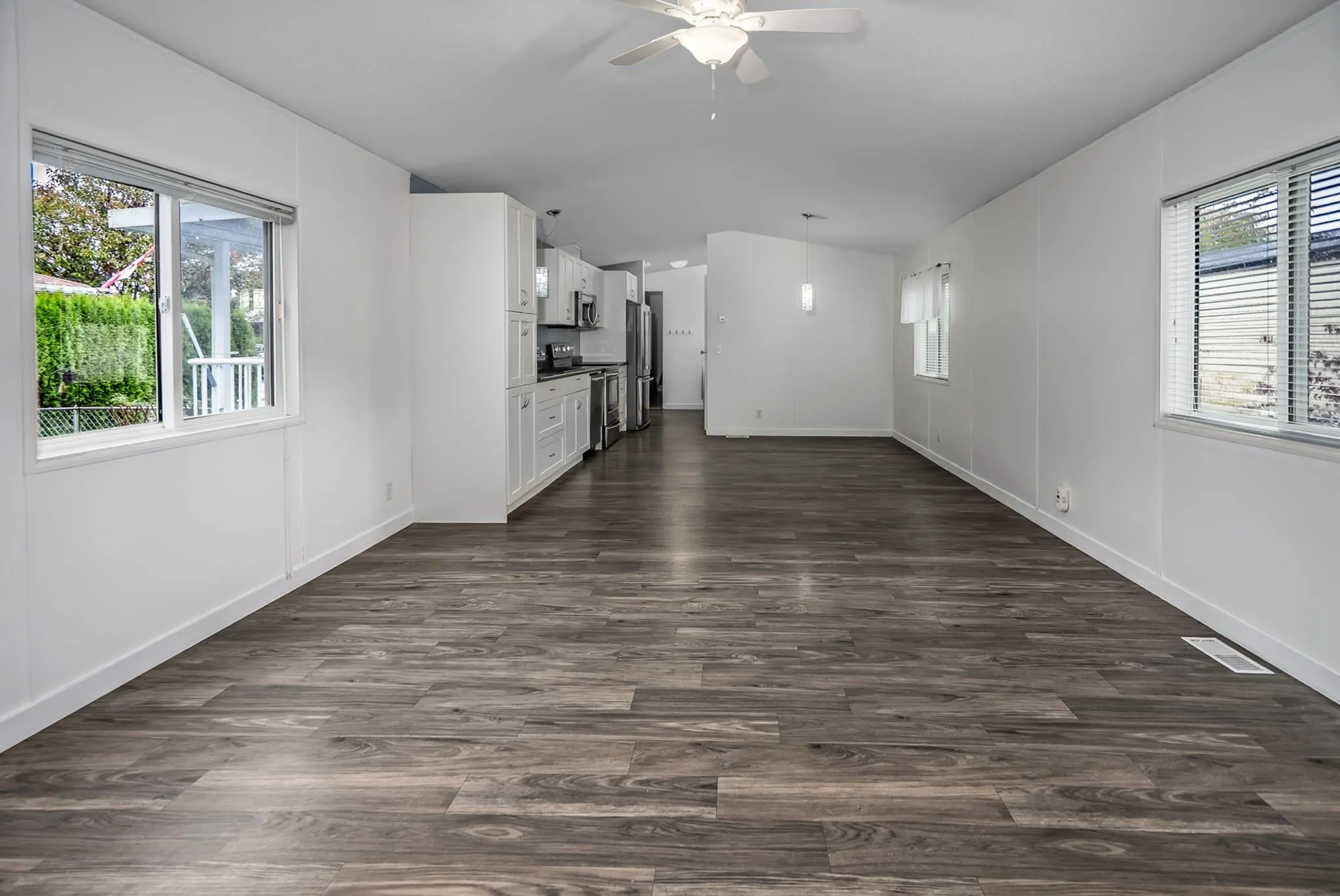 41168 Lougheed Highway #16