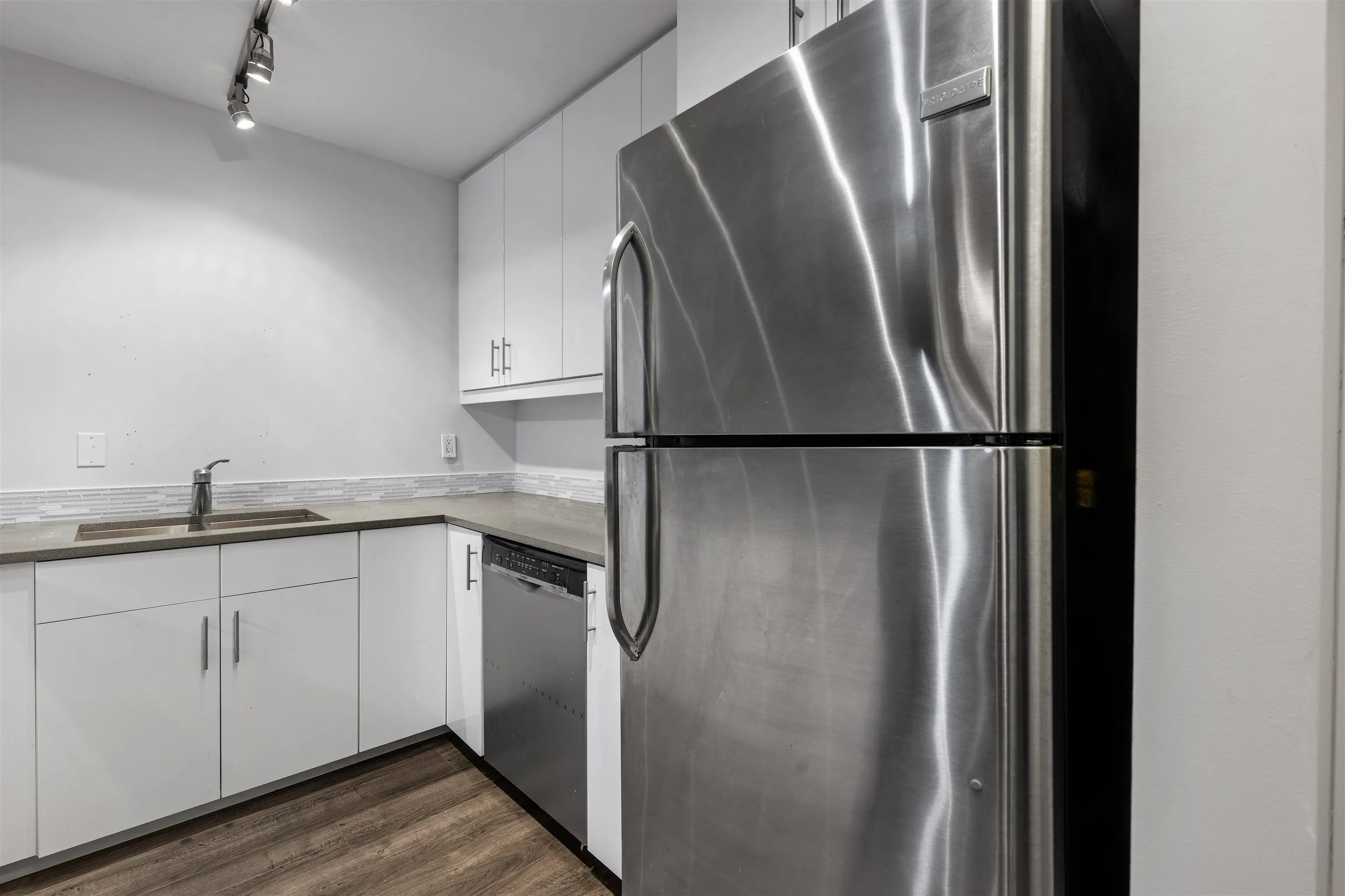 720 Eighth Avenue #301