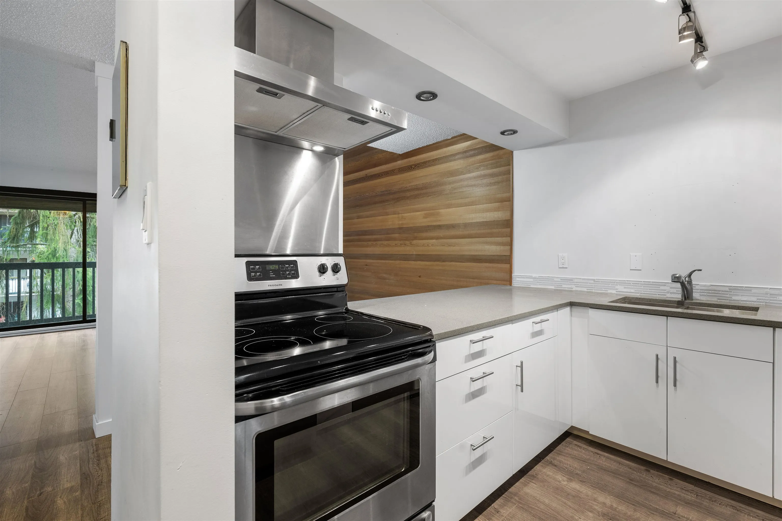 720 Eighth Avenue #301