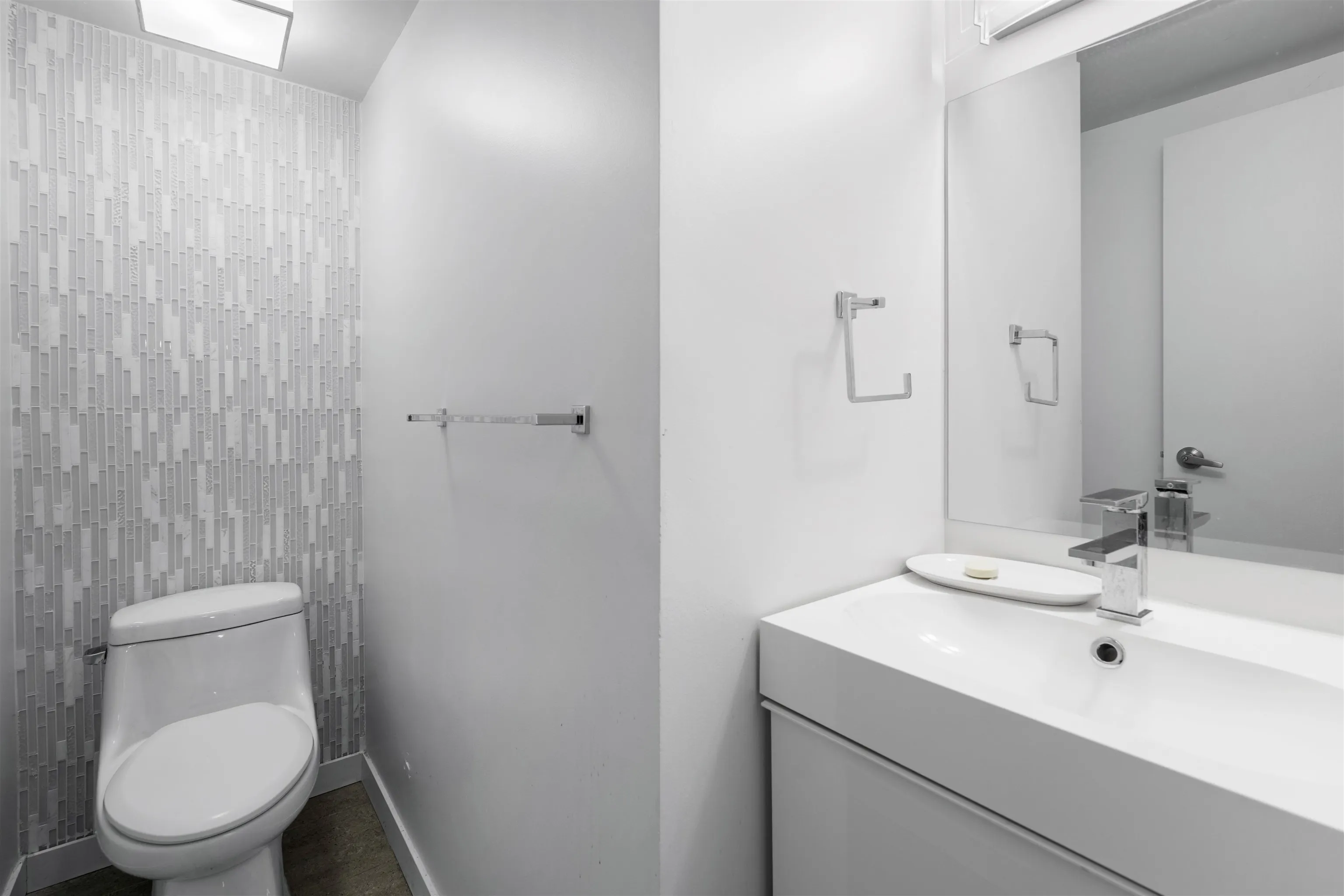720 Eighth Avenue #301