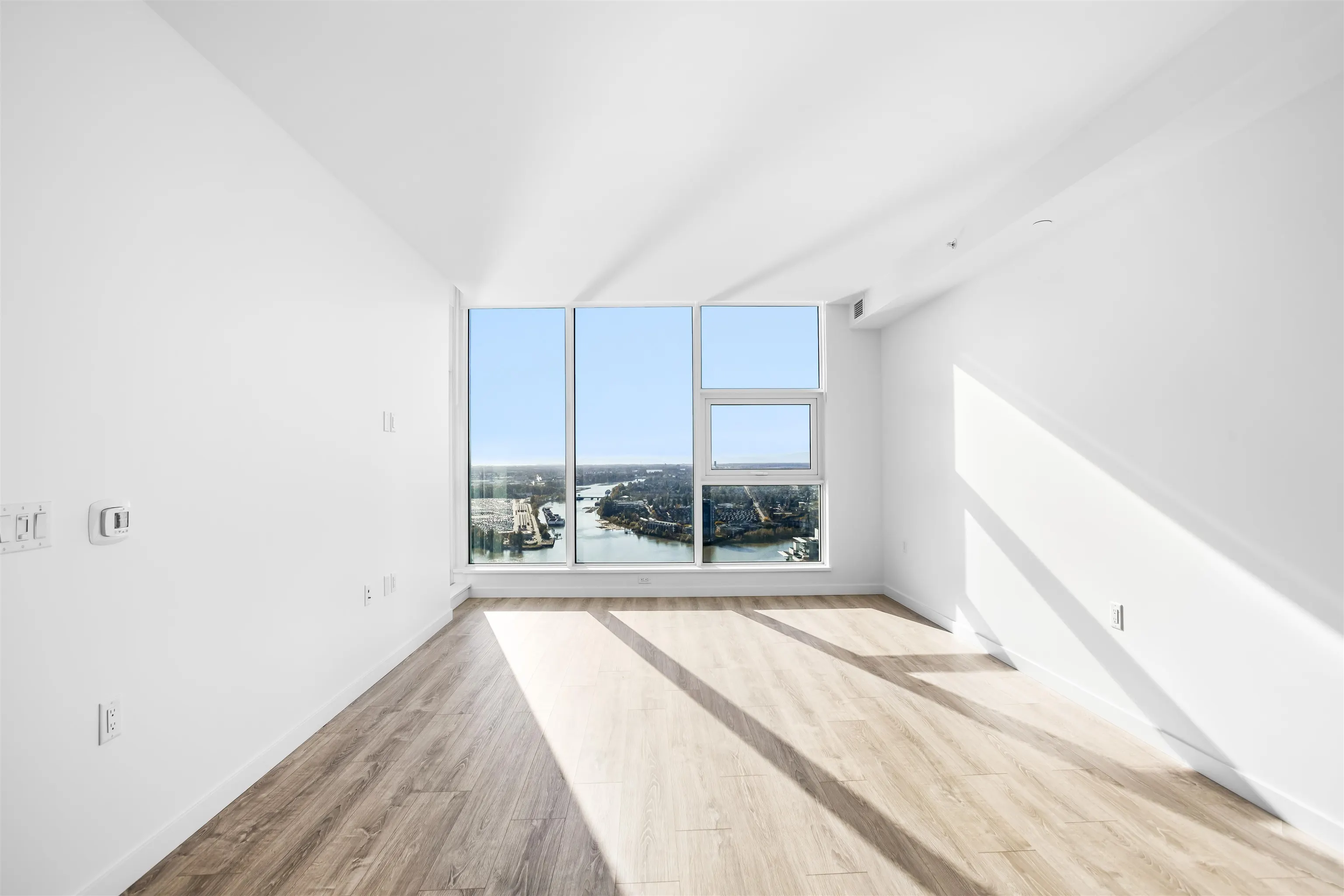 680 Quayside Drive #4201