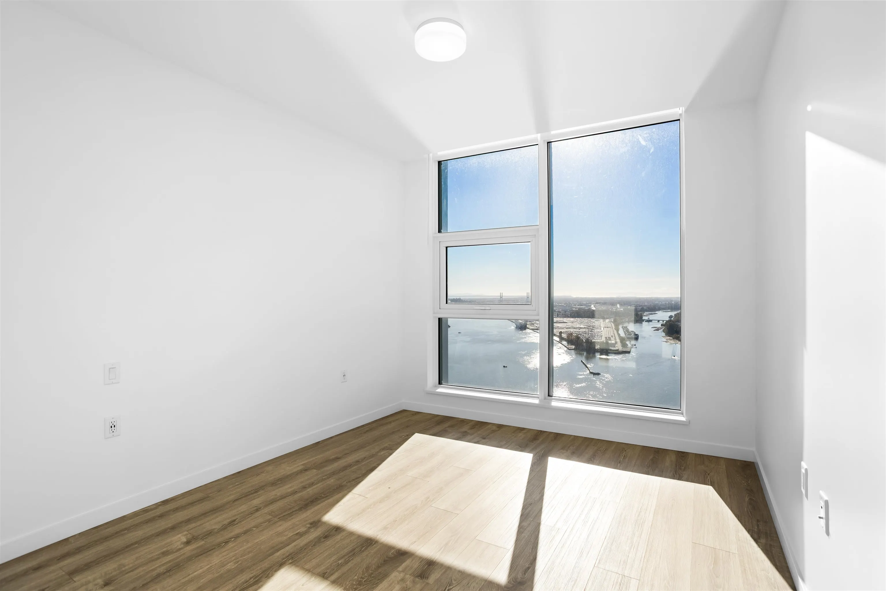 680 Quayside Drive #4201