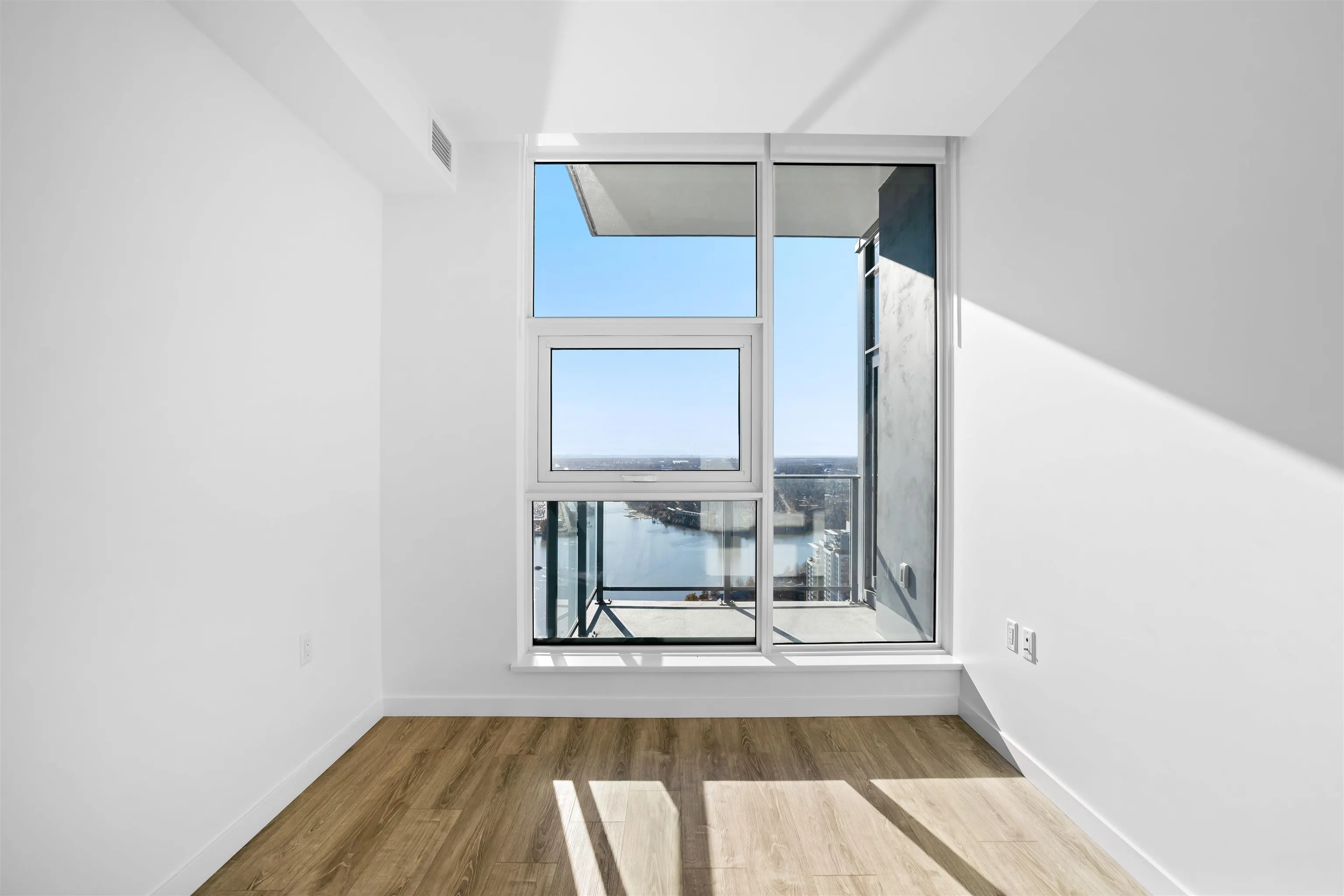 680 Quayside Drive #4201