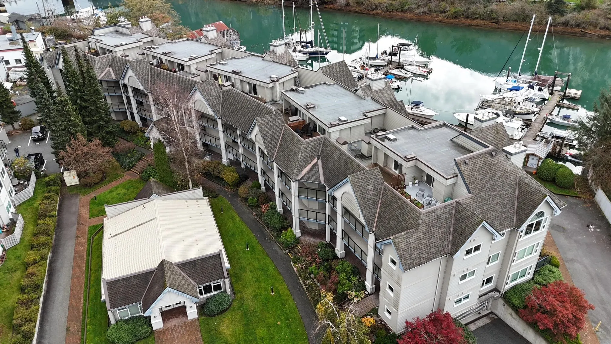 1468 Pemberton Avenue #201