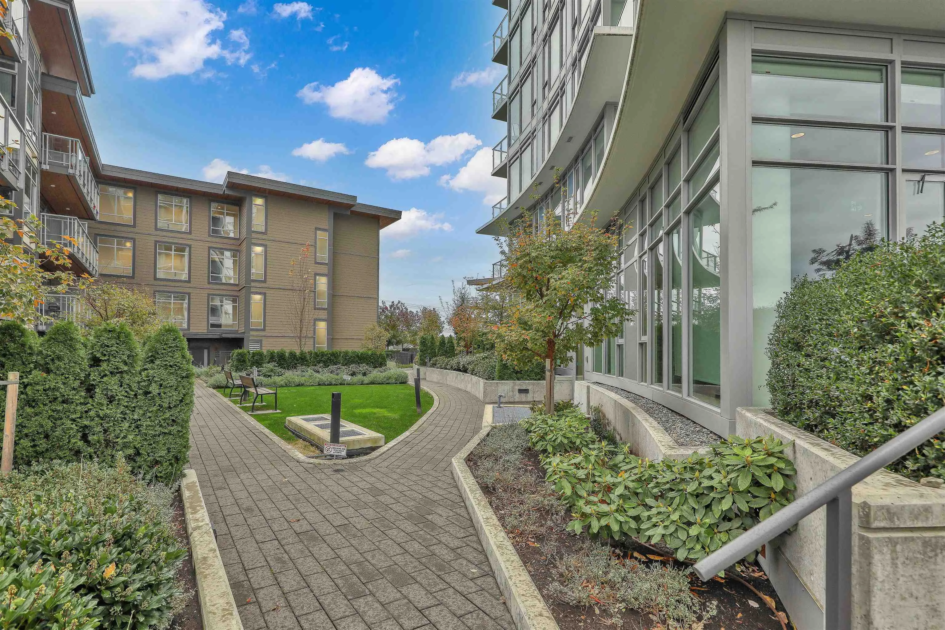 7769 Park Crescent #2002
