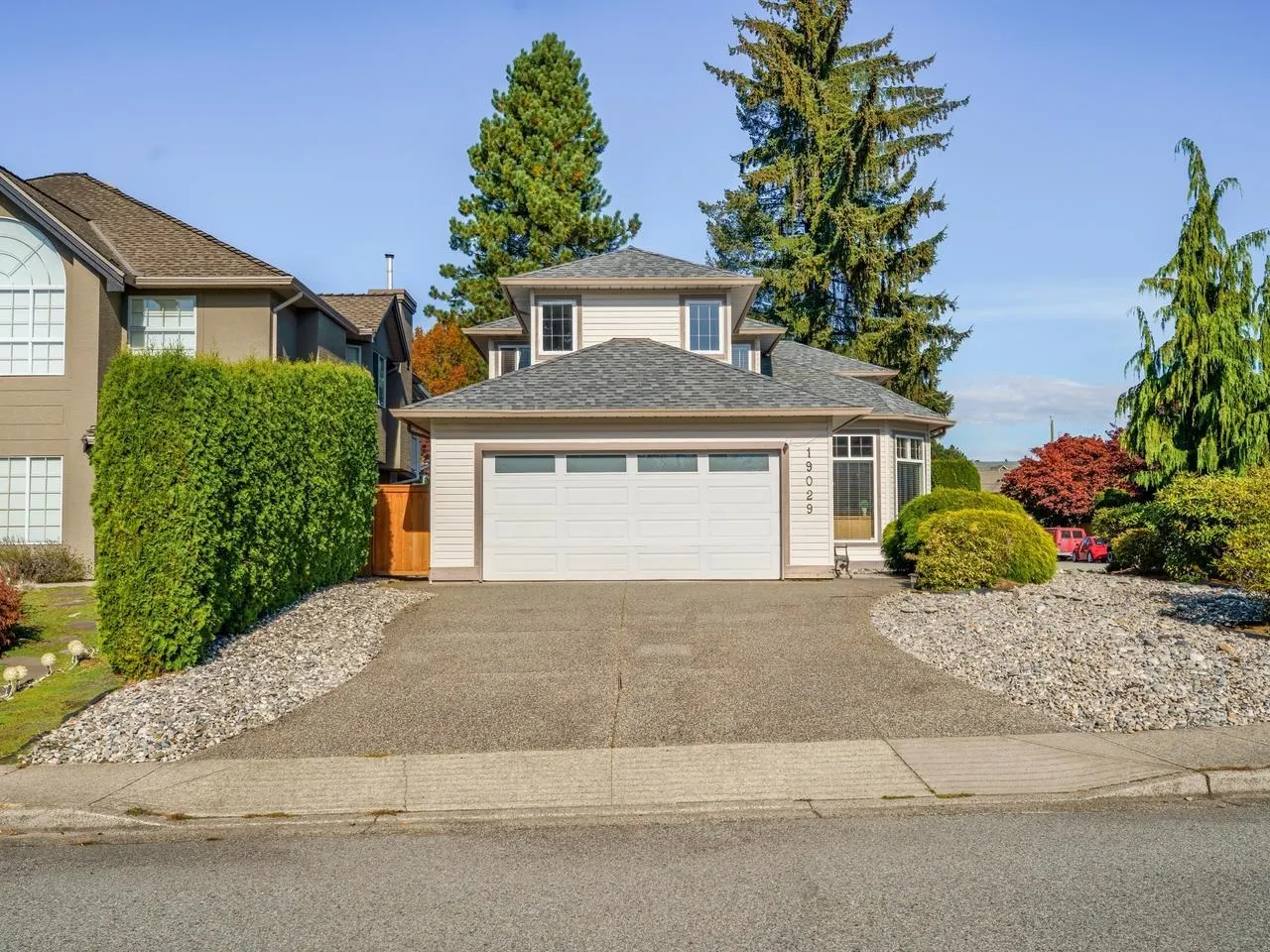 19029 118b Avenue