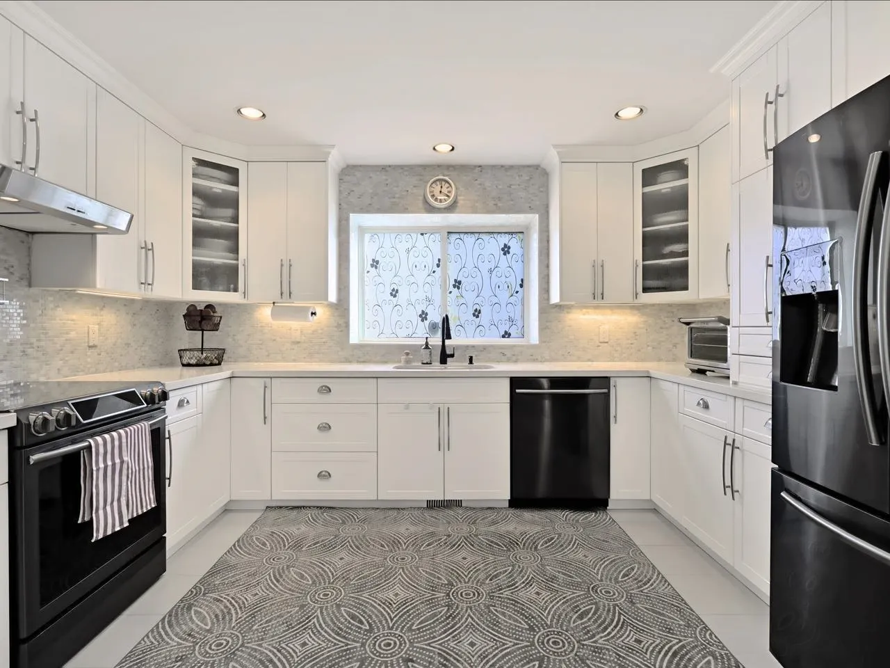 19029 118b Avenue