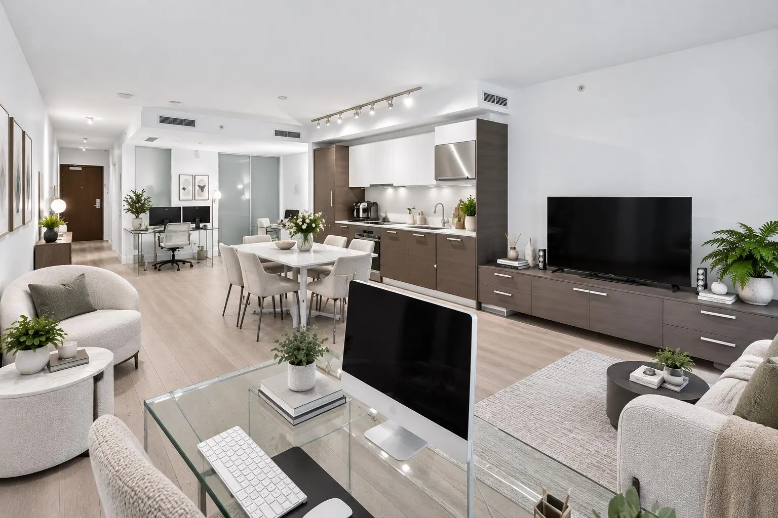1477 W Pender Street #206