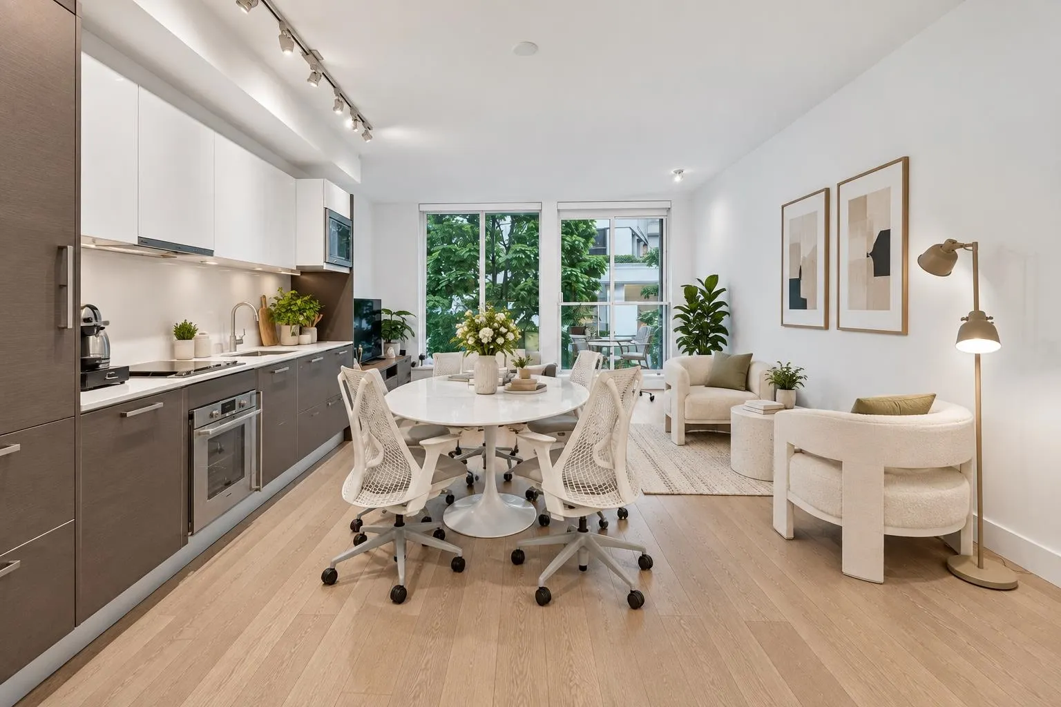 1477 W Pender Street #206