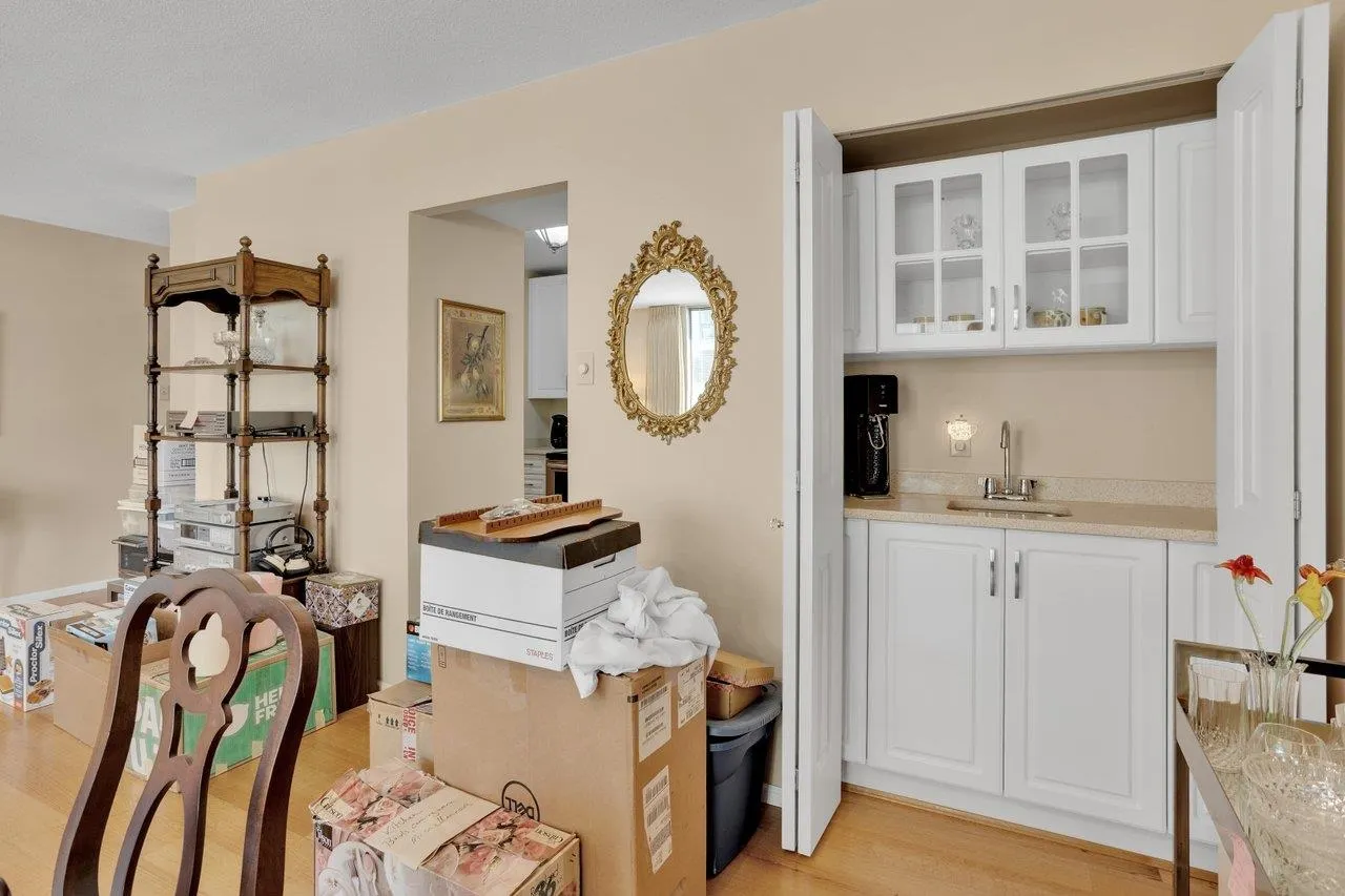 2140 Briar Avenue #206