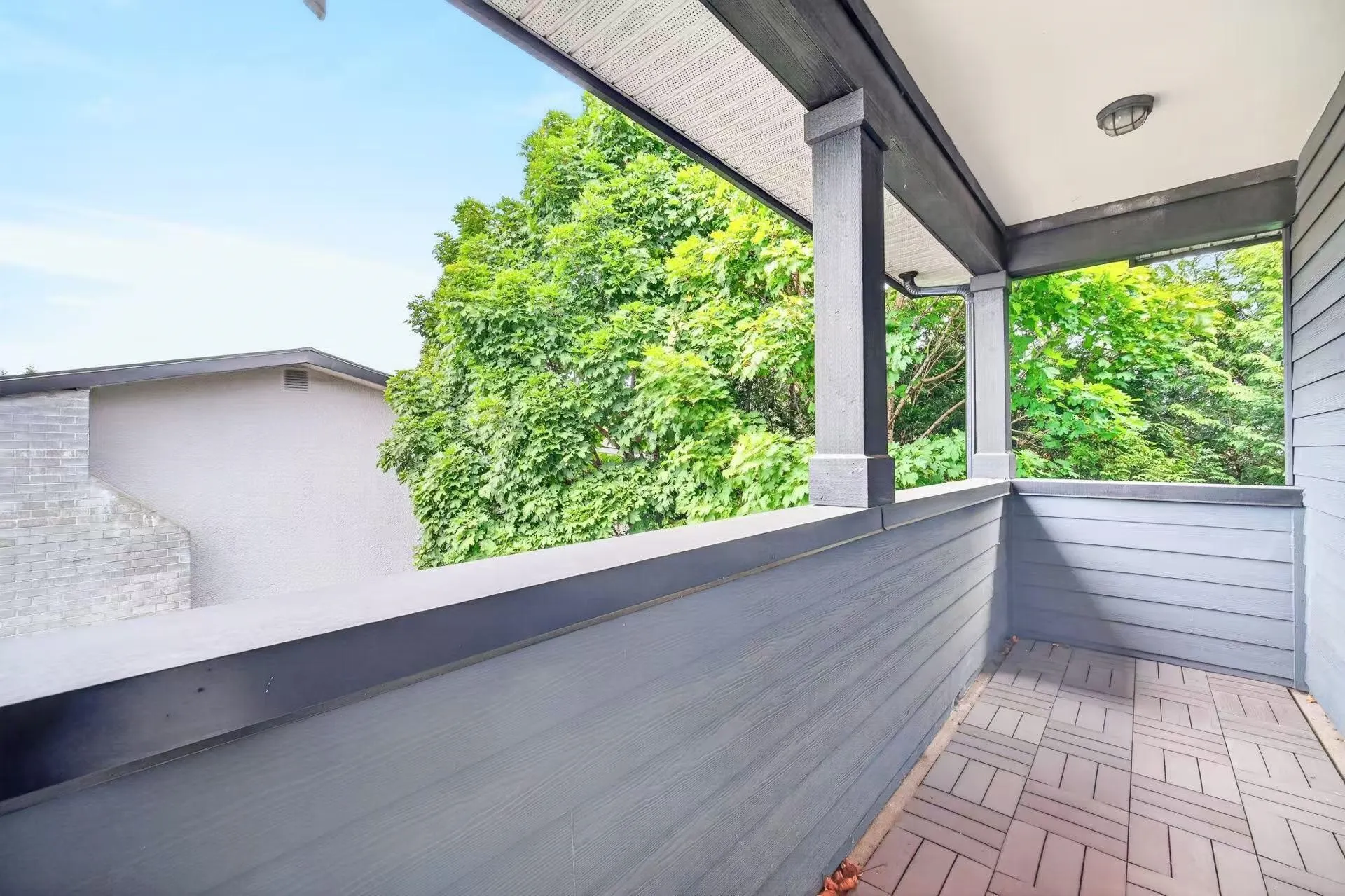 9491 Glenbrook Drive