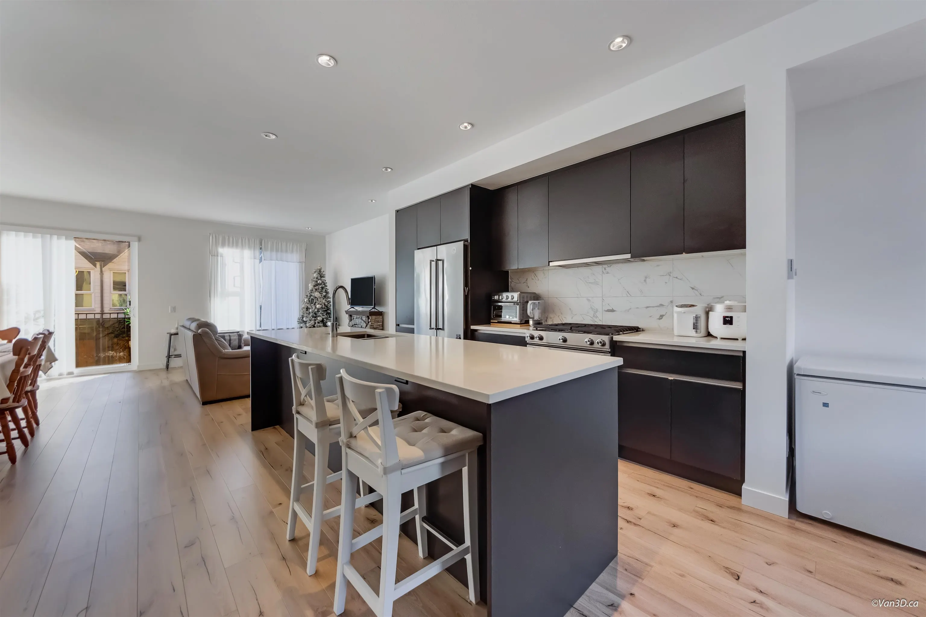 1228 Hudson Street #25