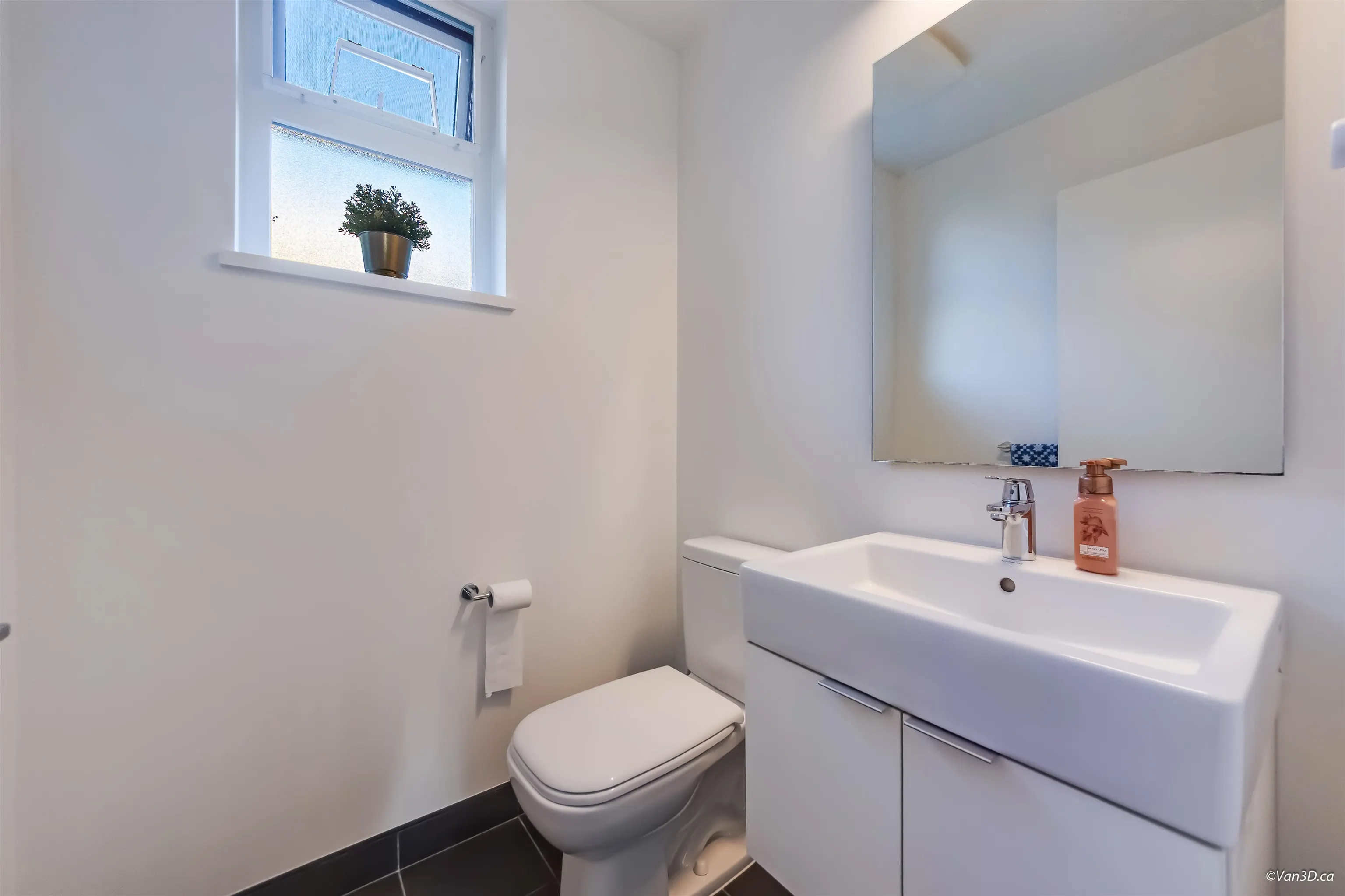 1228 Hudson Street #25