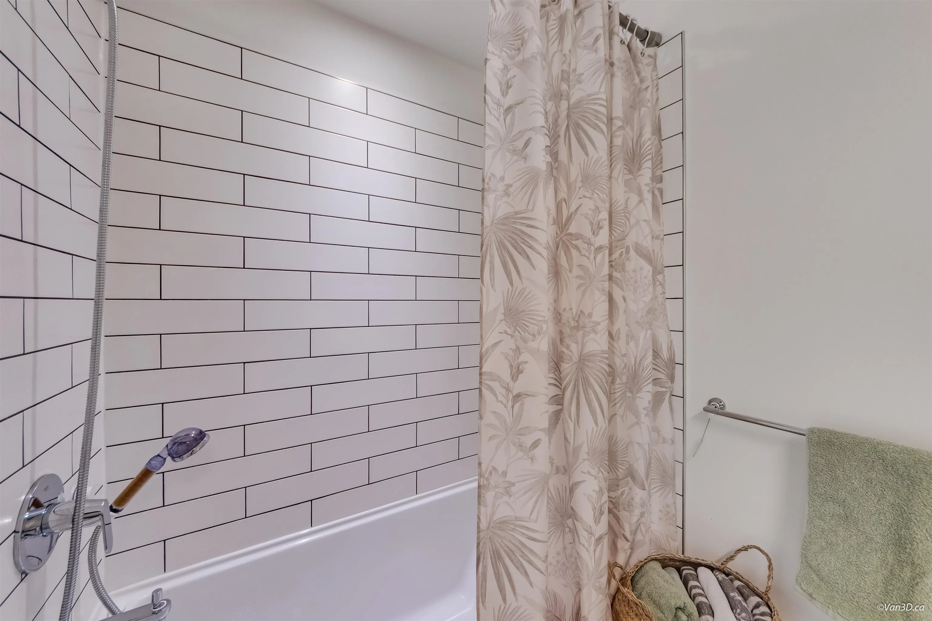 1228 Hudson Street #25
