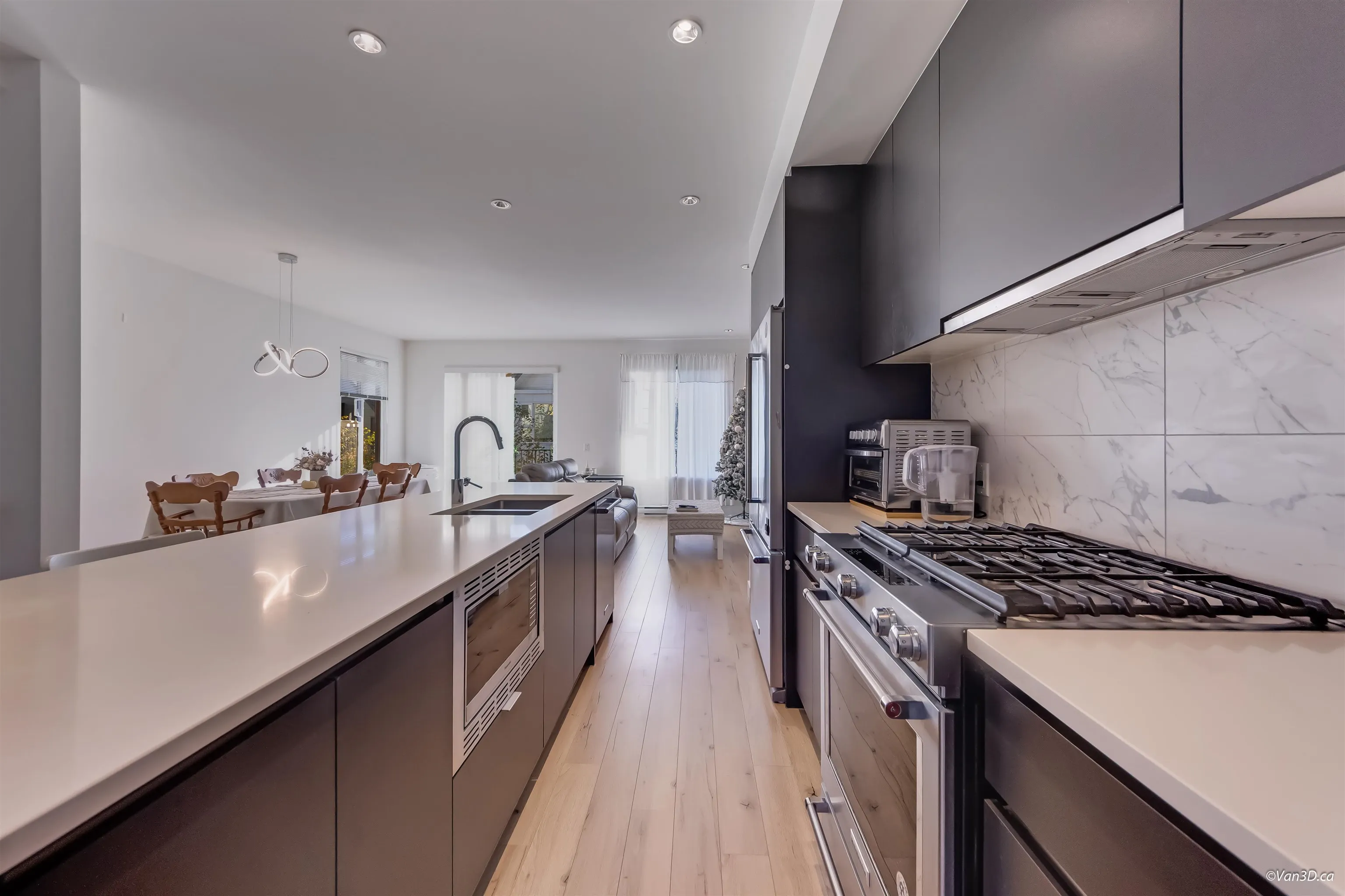 1228 Hudson Street #25