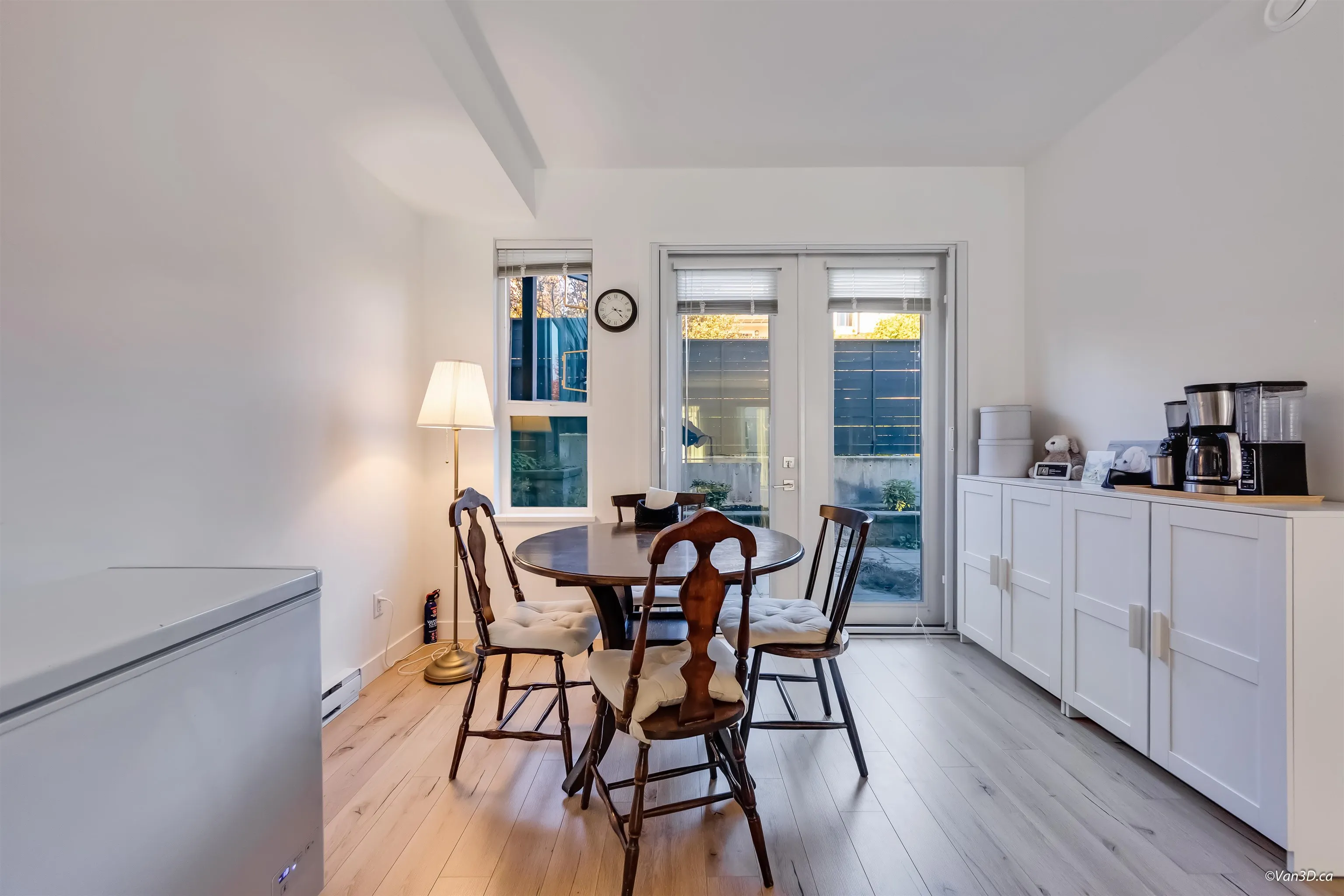 1228 Hudson Street #25