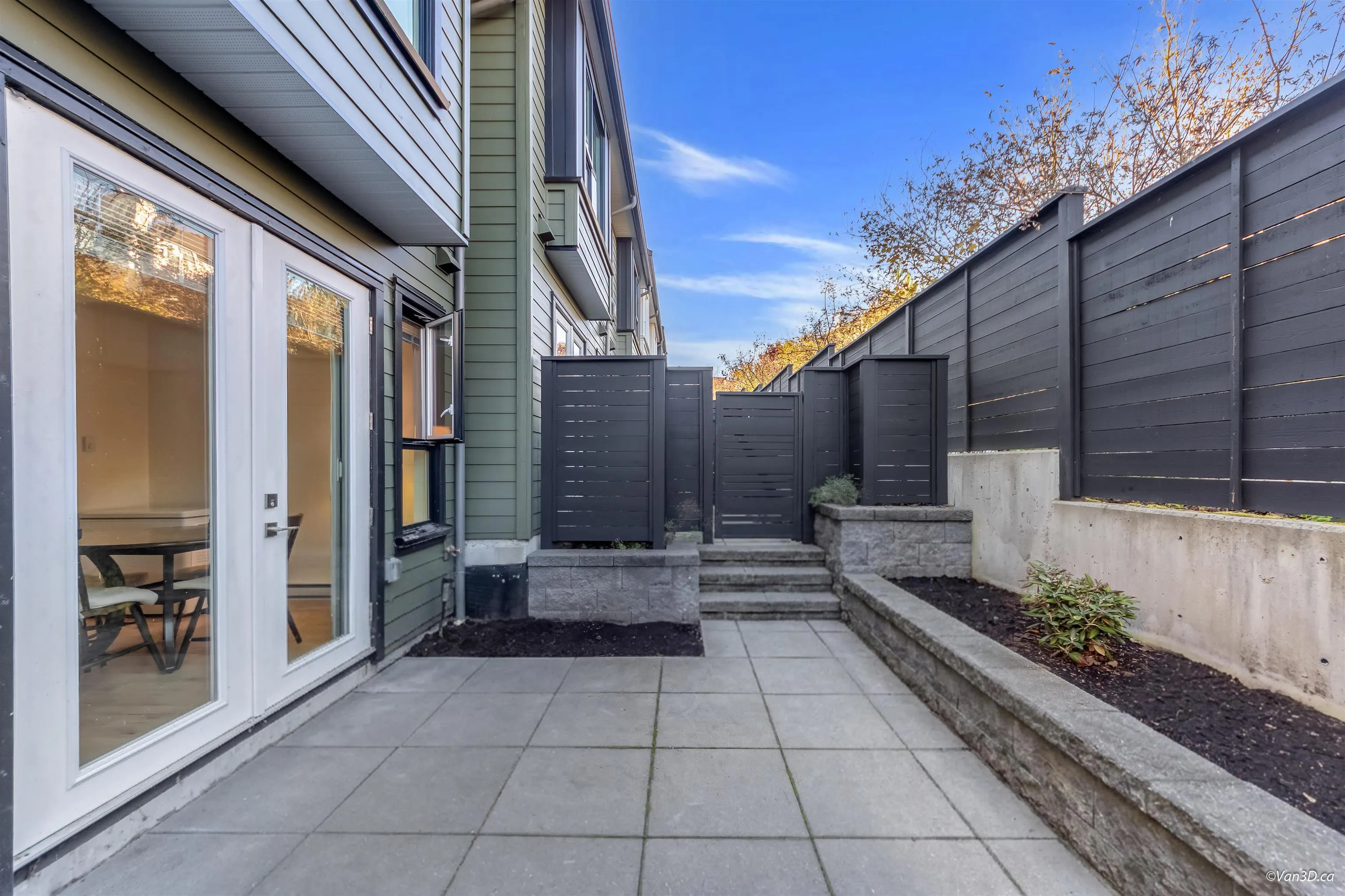 1228 Hudson Street #25