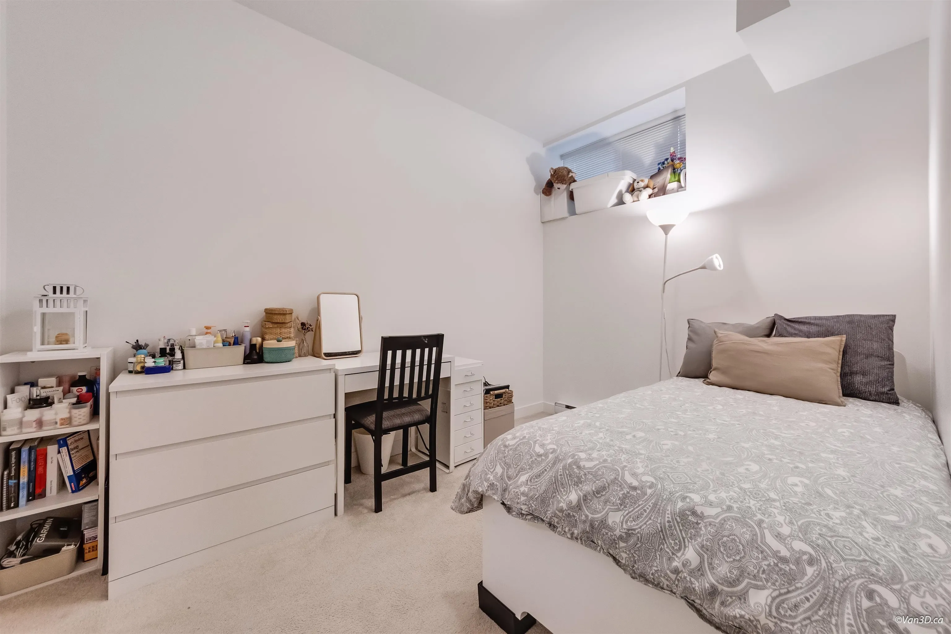 1228 Hudson Street #25