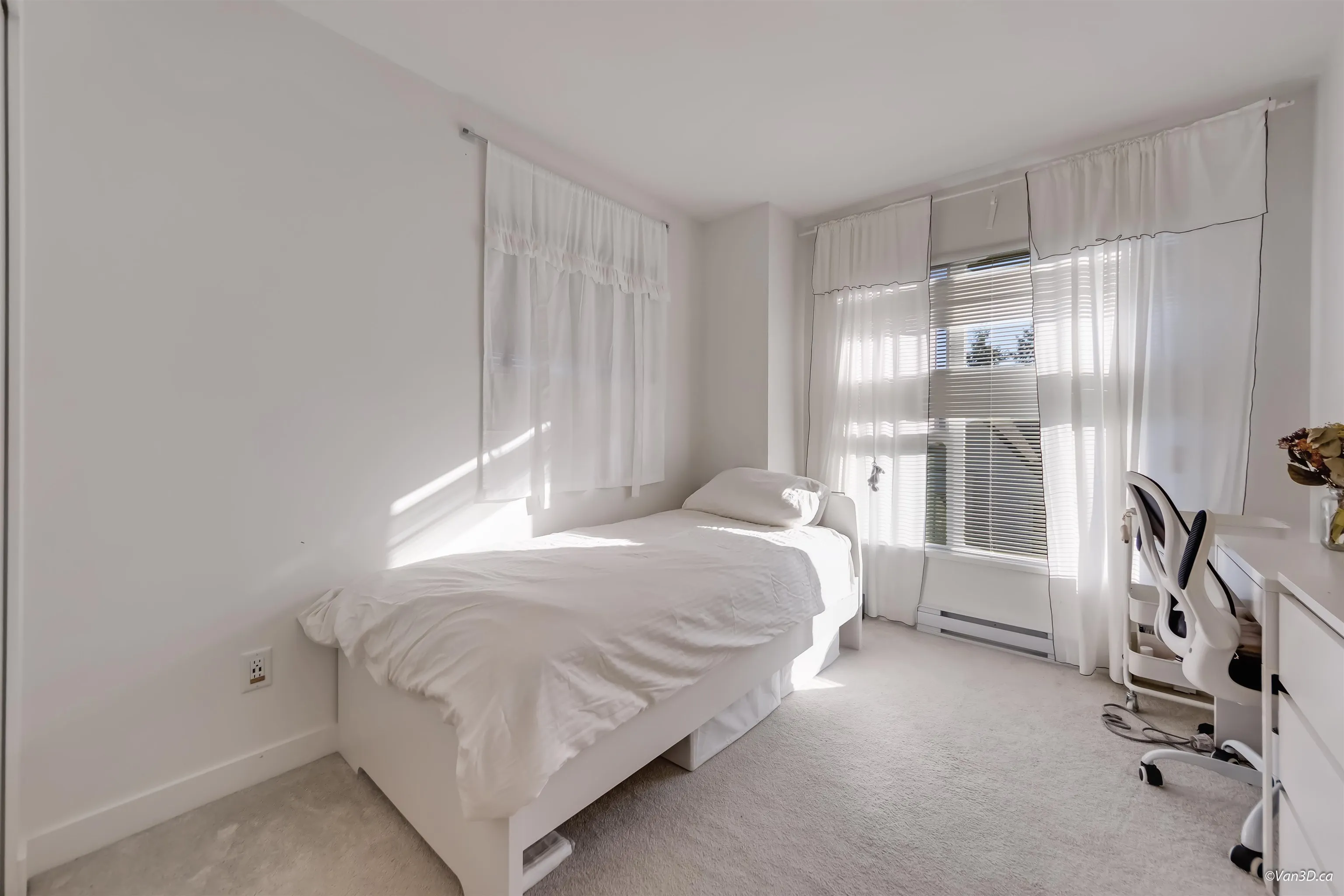 1228 Hudson Street #25